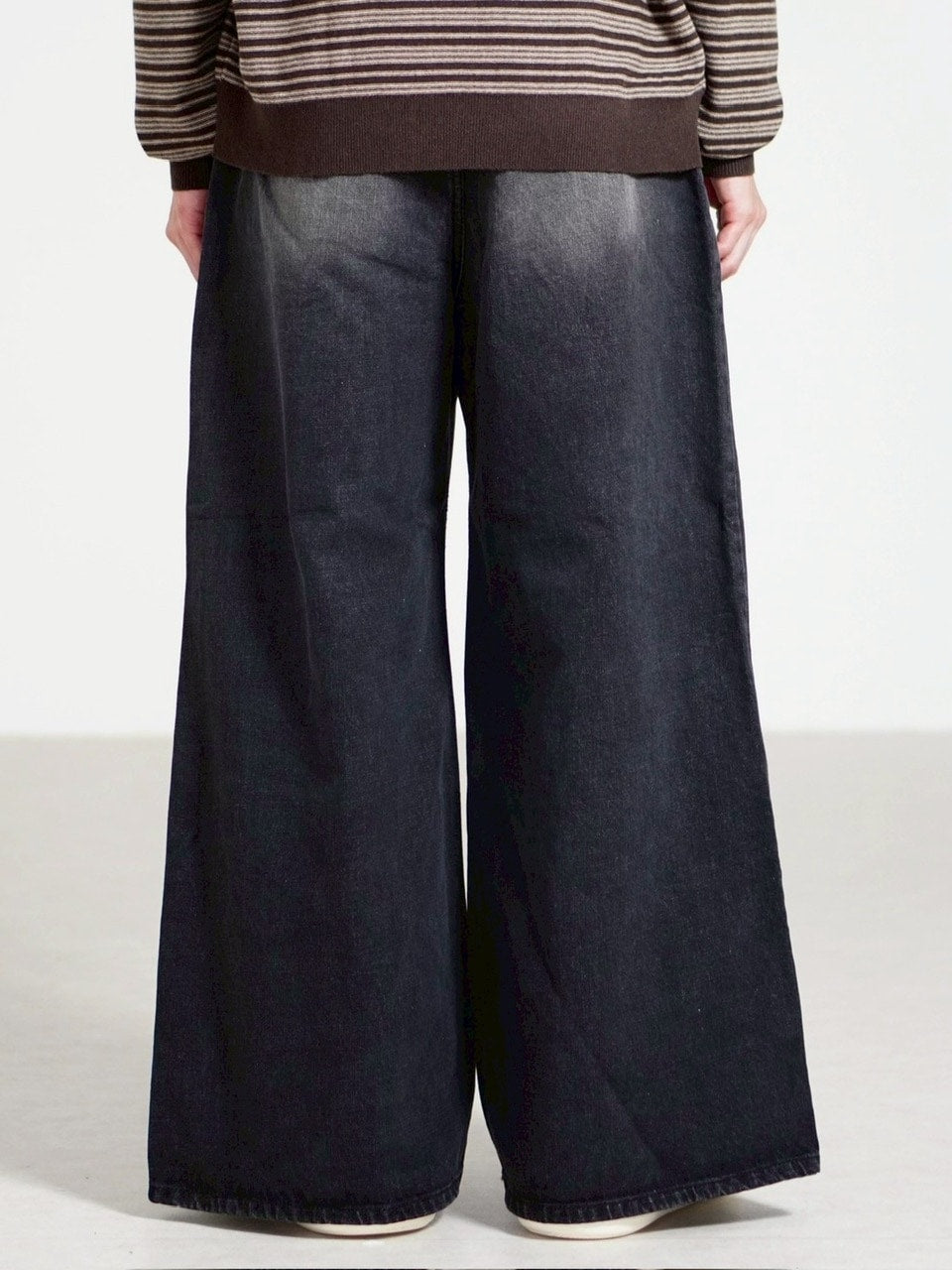 受注制【Chikashitsu +】buggy denim pants / 【チカシツプラス】バギーデニムパンツ