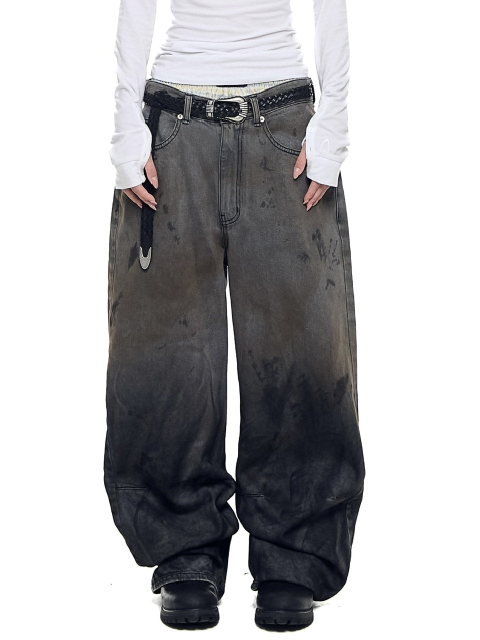 12/21再入荷【AAKAM】Dirty Gradation Denim Pants