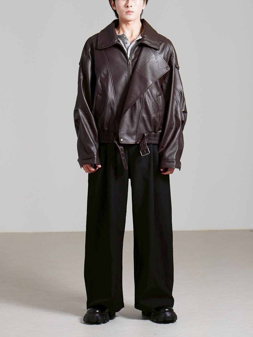 Chikashitsu + チカシツプラスハイネックノンレザーボンバージャケット 受注制【Chikashitsu +】high neck non-leather bomber jacket (2color