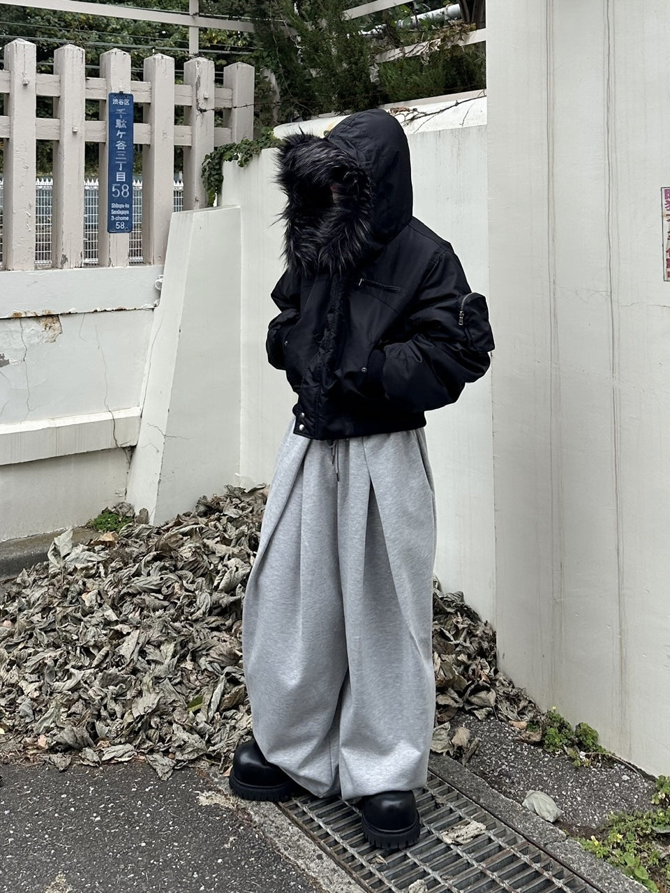 大阪店WEB限定受注制【Chikashitsu +】double tuck balloon sweat pants / 【チカシツプラス】ダブルタックバルーンスウェットパンツ (2color)