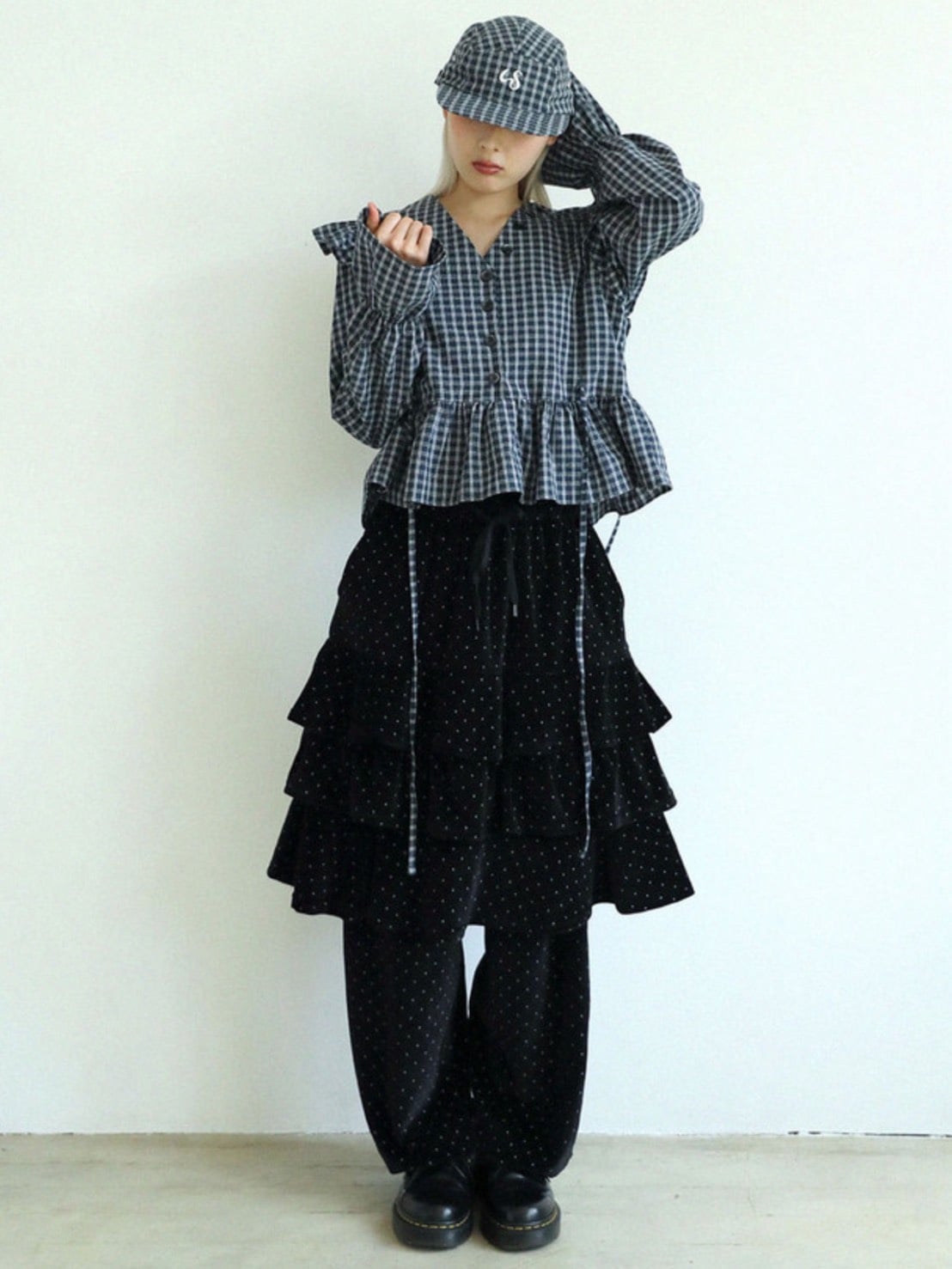 12/21 20:00 再販【Uglyshadow】BUTTON CHECK FRILL BLOUSE