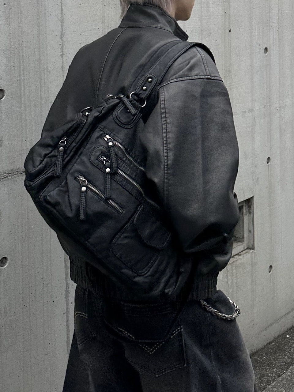 大阪店WEB限定受注制【Chikashitsu +】leather studs shoulder bag