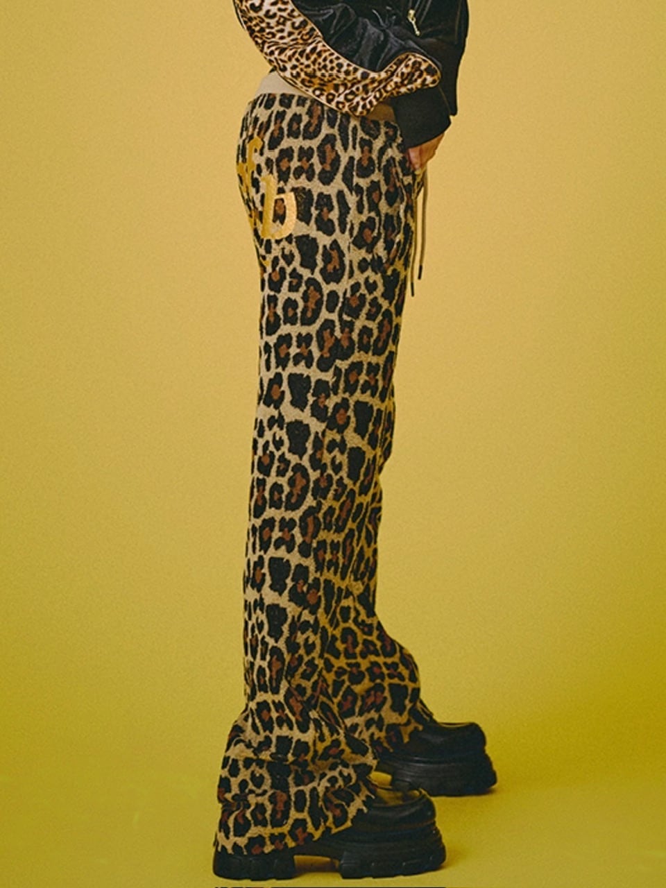 【GALFY】フユGAL 豹パンツ