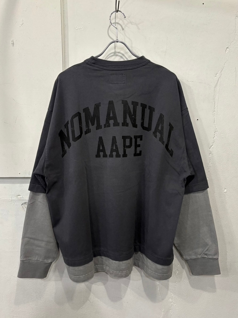 【AAPE X NOMANUAL】AAPE X NOMANUAL LONG SLEEVE TEE