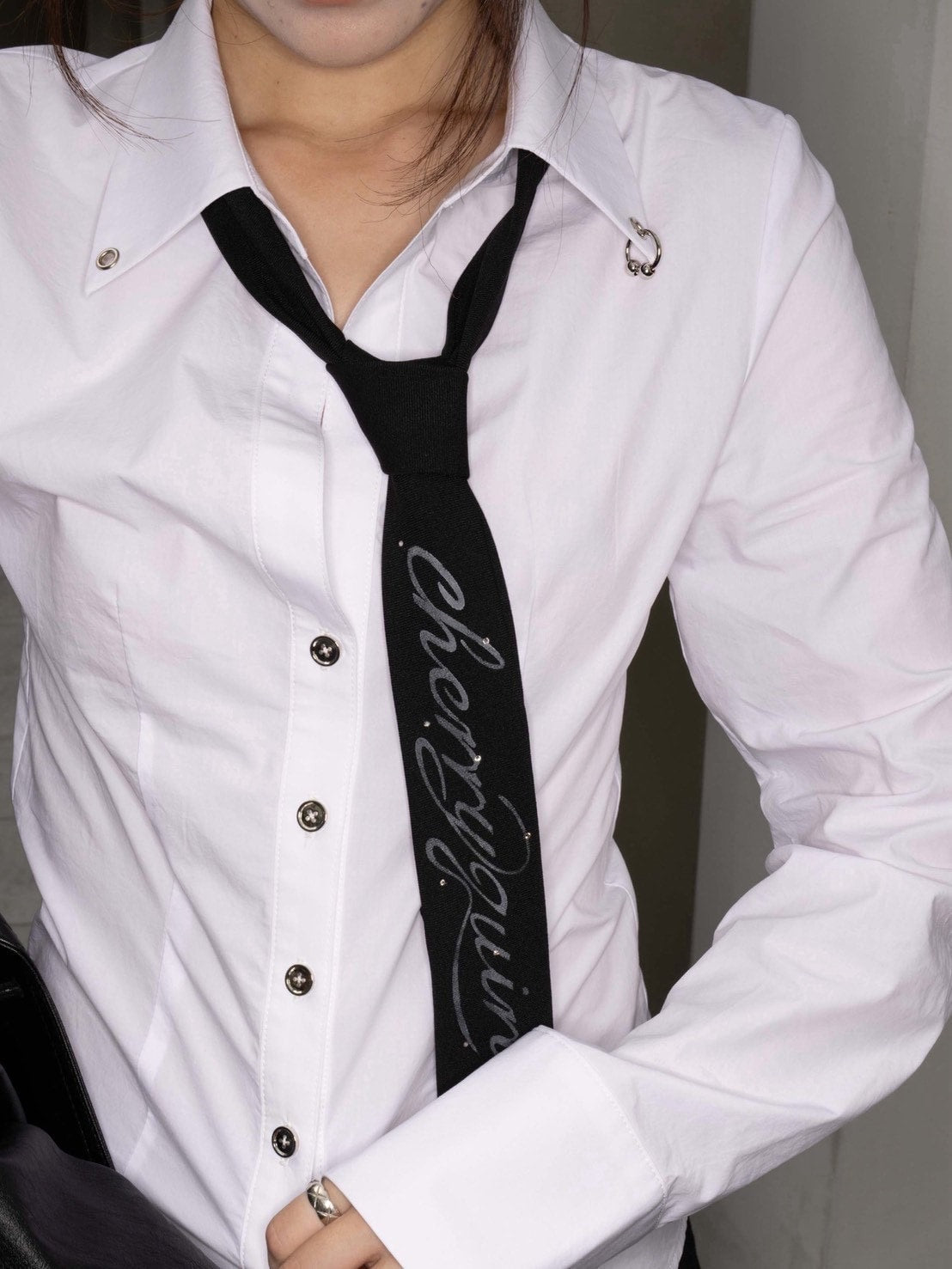 1/2 20:00発売【CHERRYQUIRI】metalic slim shirt