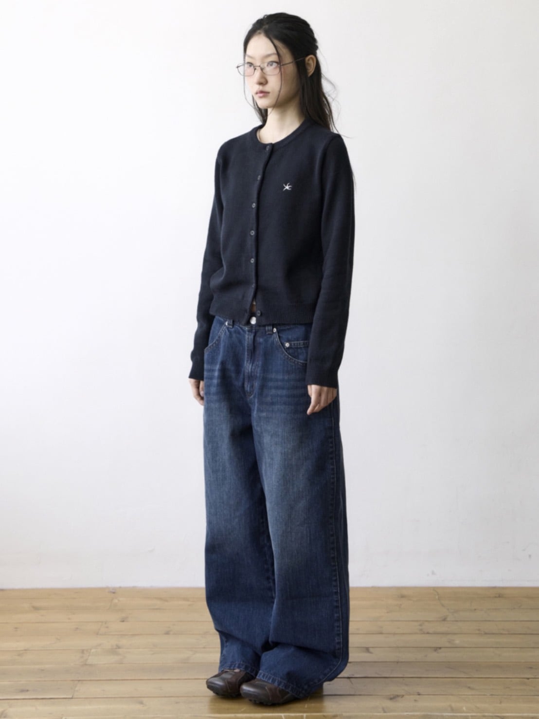 【THECOLDESTMOMENT】TCM mini logo knit cardigan