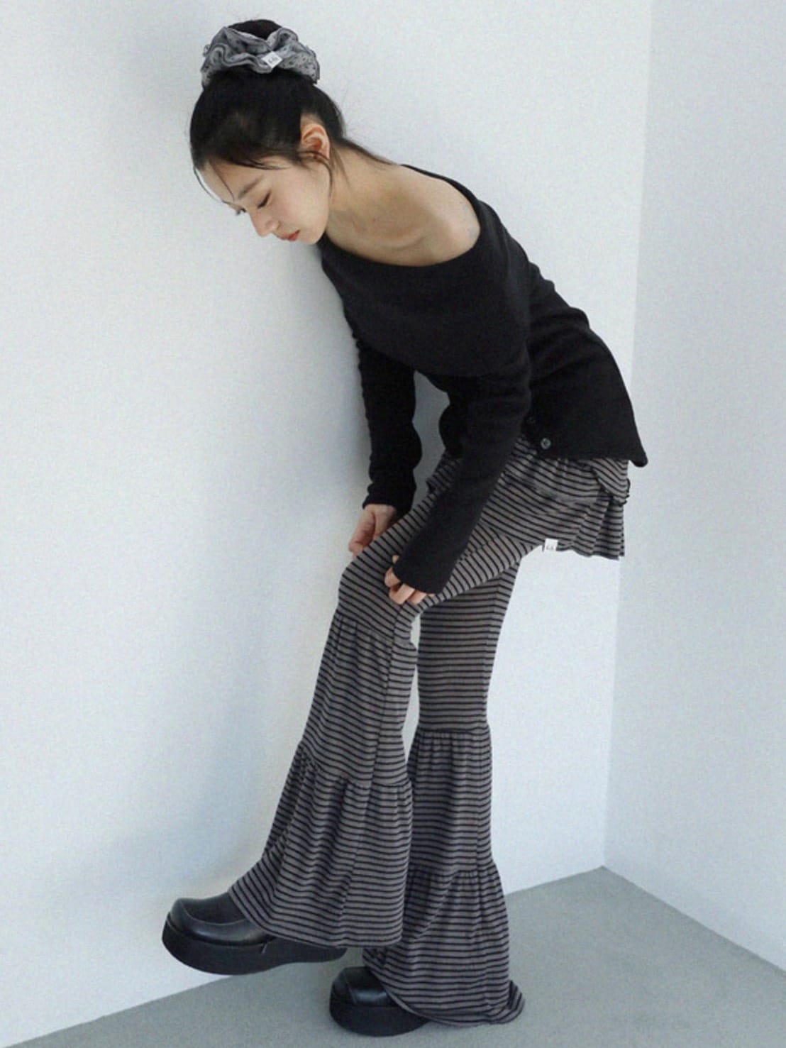 12/21 20:00 発売【Uglyshadow】CANCAN STRIPE SKIRT PANTS
