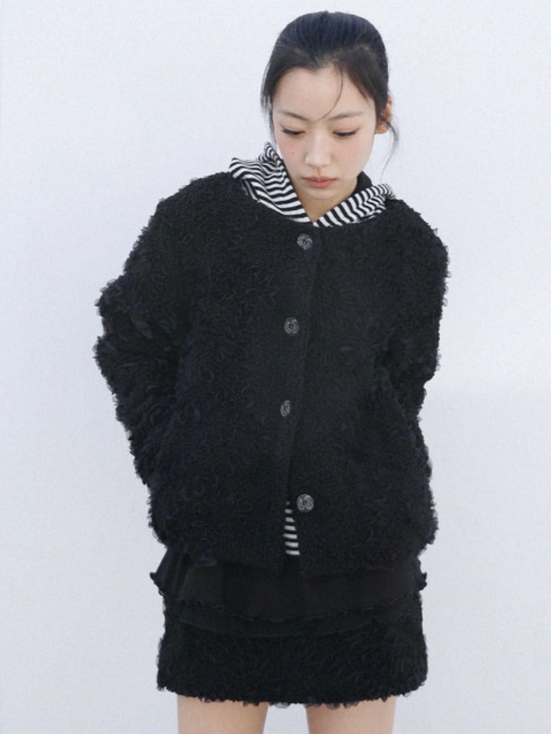 12/21 20:00 発売【Uglyshadow】RUFFLED FUR MINI SKIRT