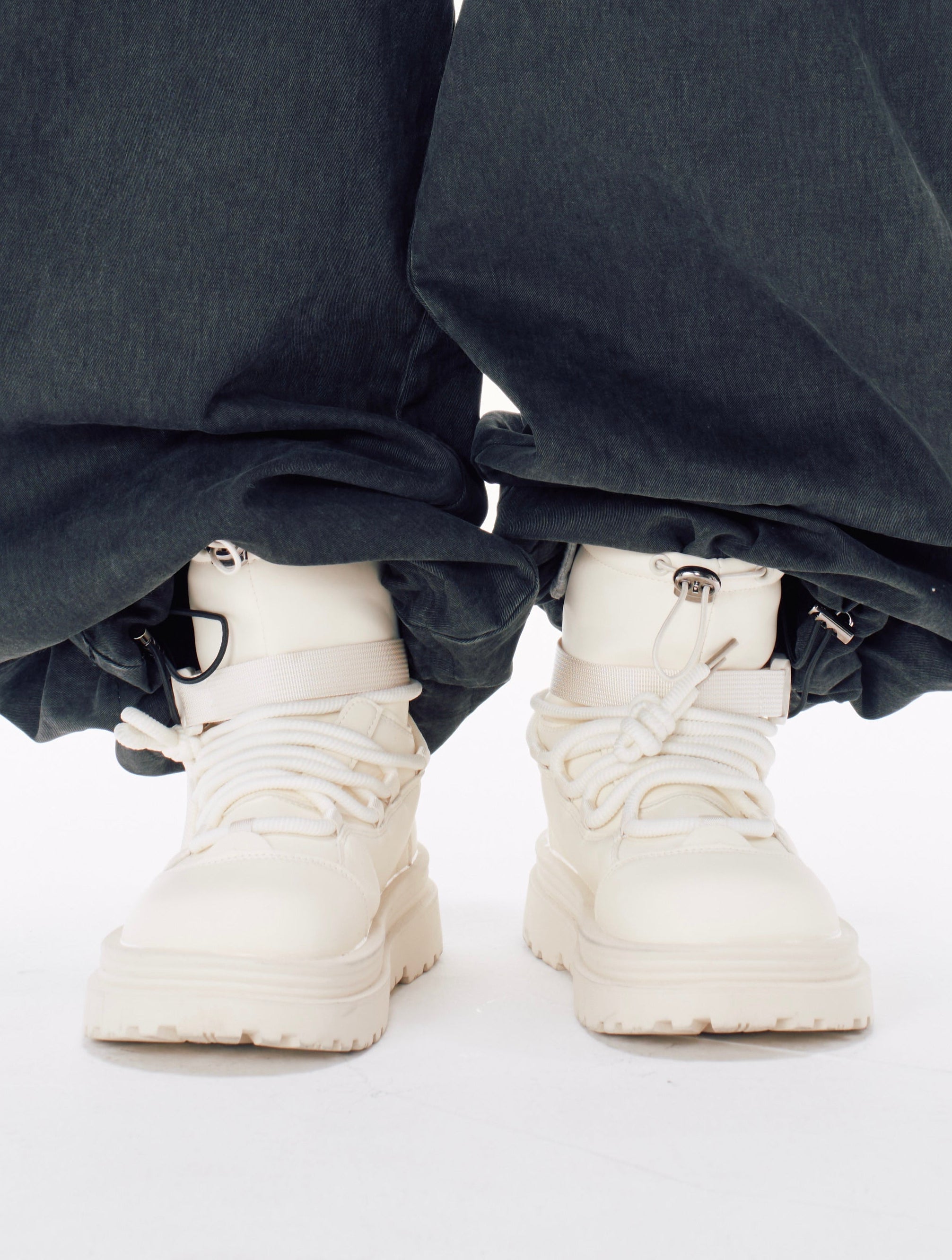 国際配送【Nerd out XU】 round puffer boots / 【ナードアウトエックスユー】ラウンドパフブーツ (2color)