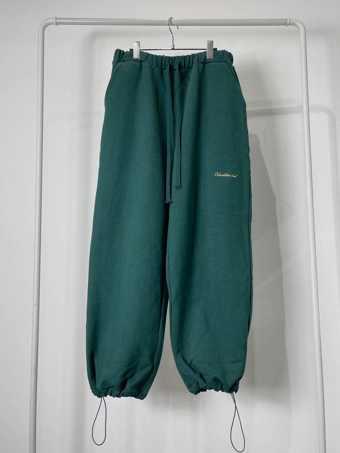 【Chikashitsu + ORIGINAL】loose logo sweat pants (3color)
