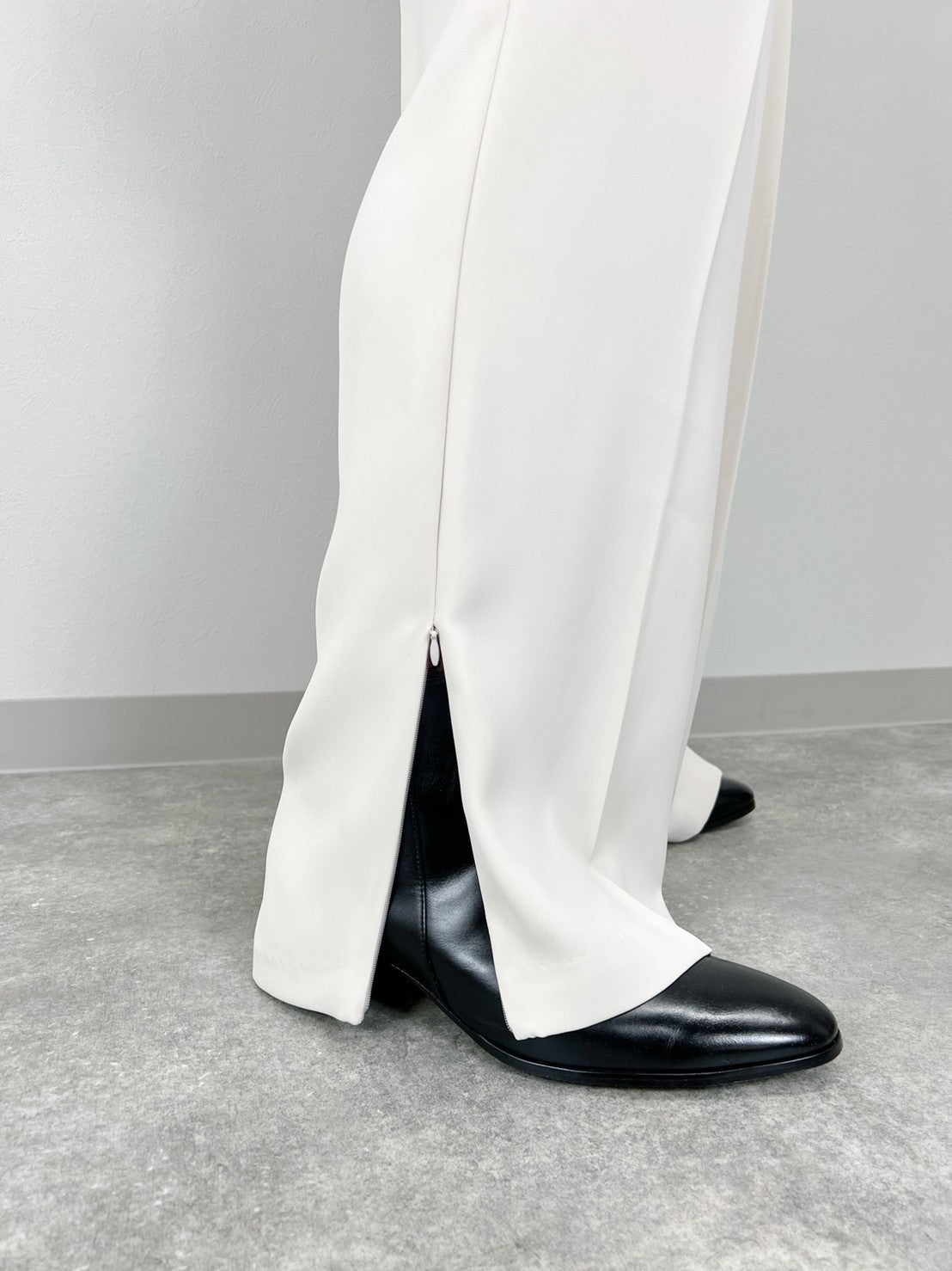 受注制【Chikashitsu +】set up zipper belt slacks (2color)