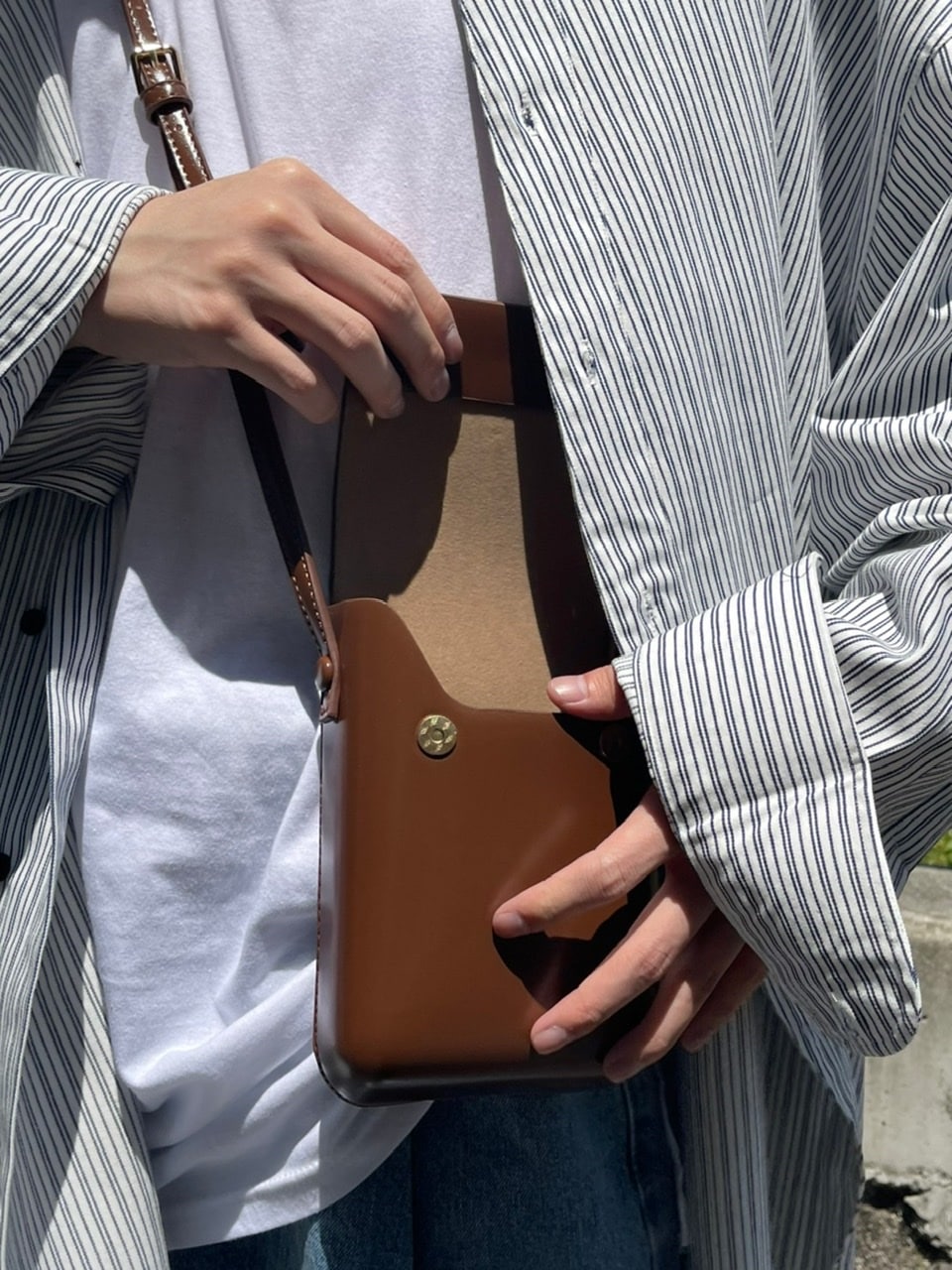 受注制【Chikashitsu +】leather pouch bag (3color)