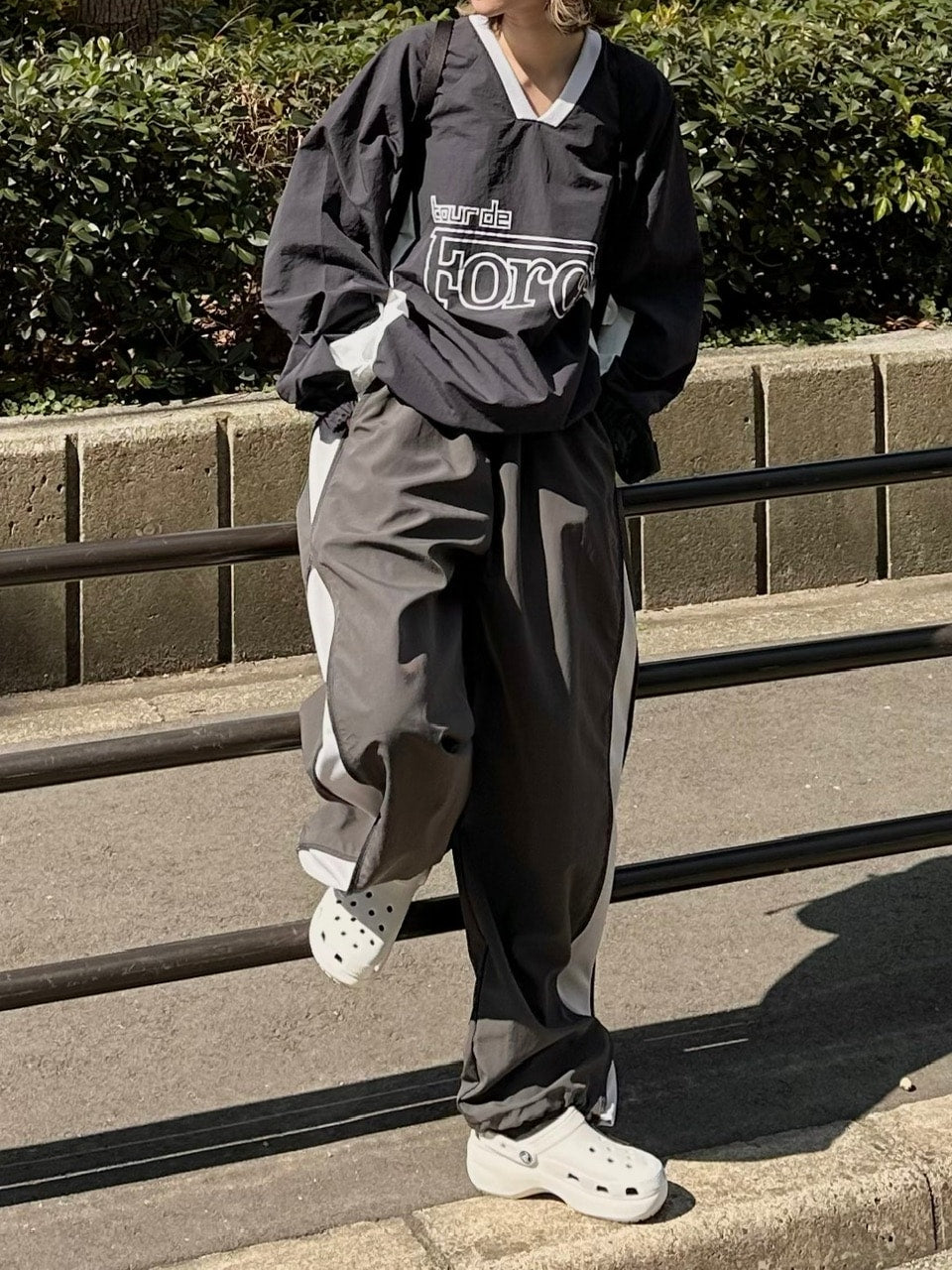 受注制【Chikashitsu +】side zip wide nylon pants (3color)