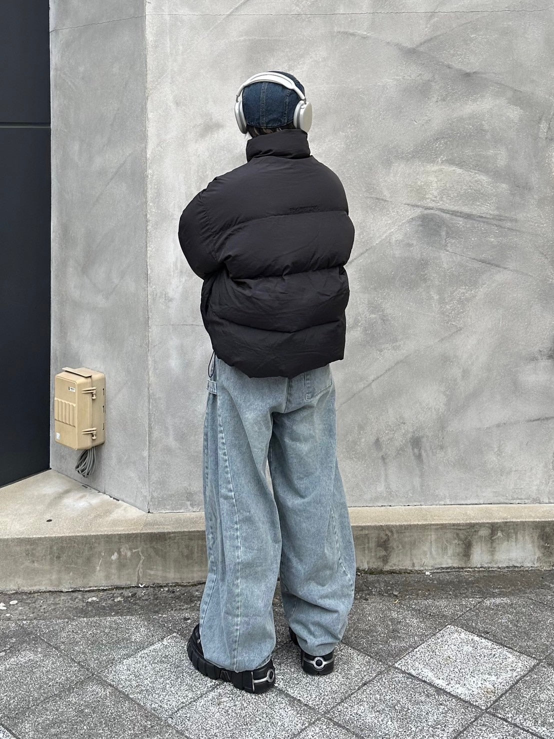 受注制【Chikashitsu +】side snap balloon denim pants (2color)
