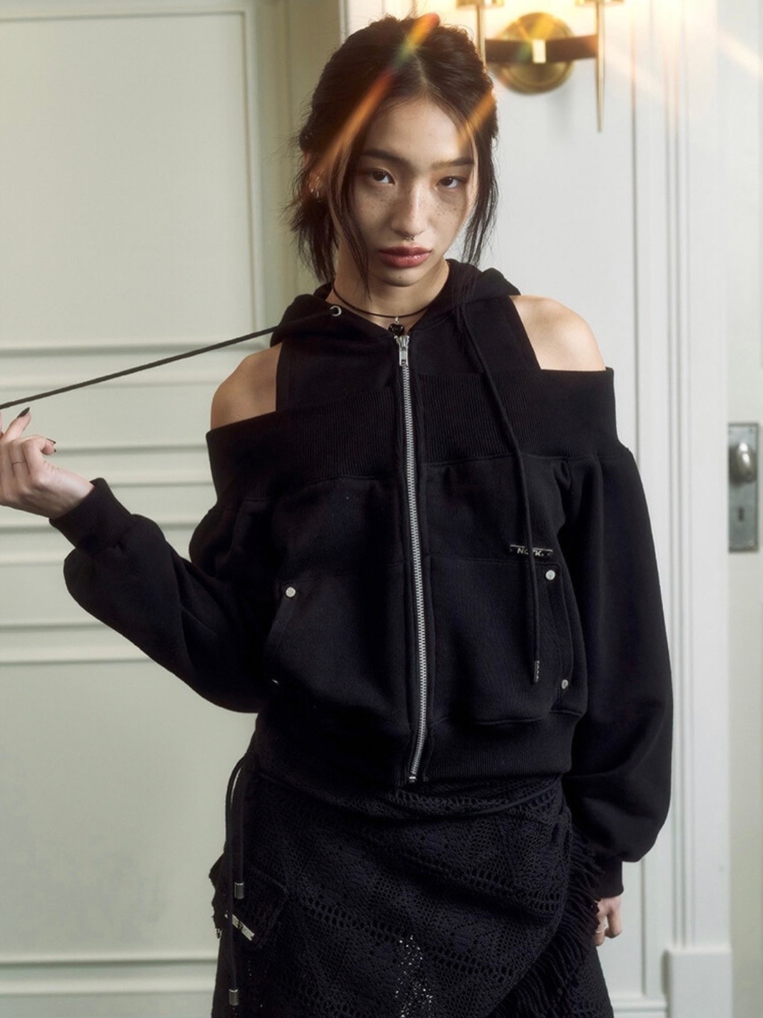 【NOT KNOWING】Open Shoulder Zip Up Hoodie / 【ノットノーイング】オープンショルダージップアップパーカー