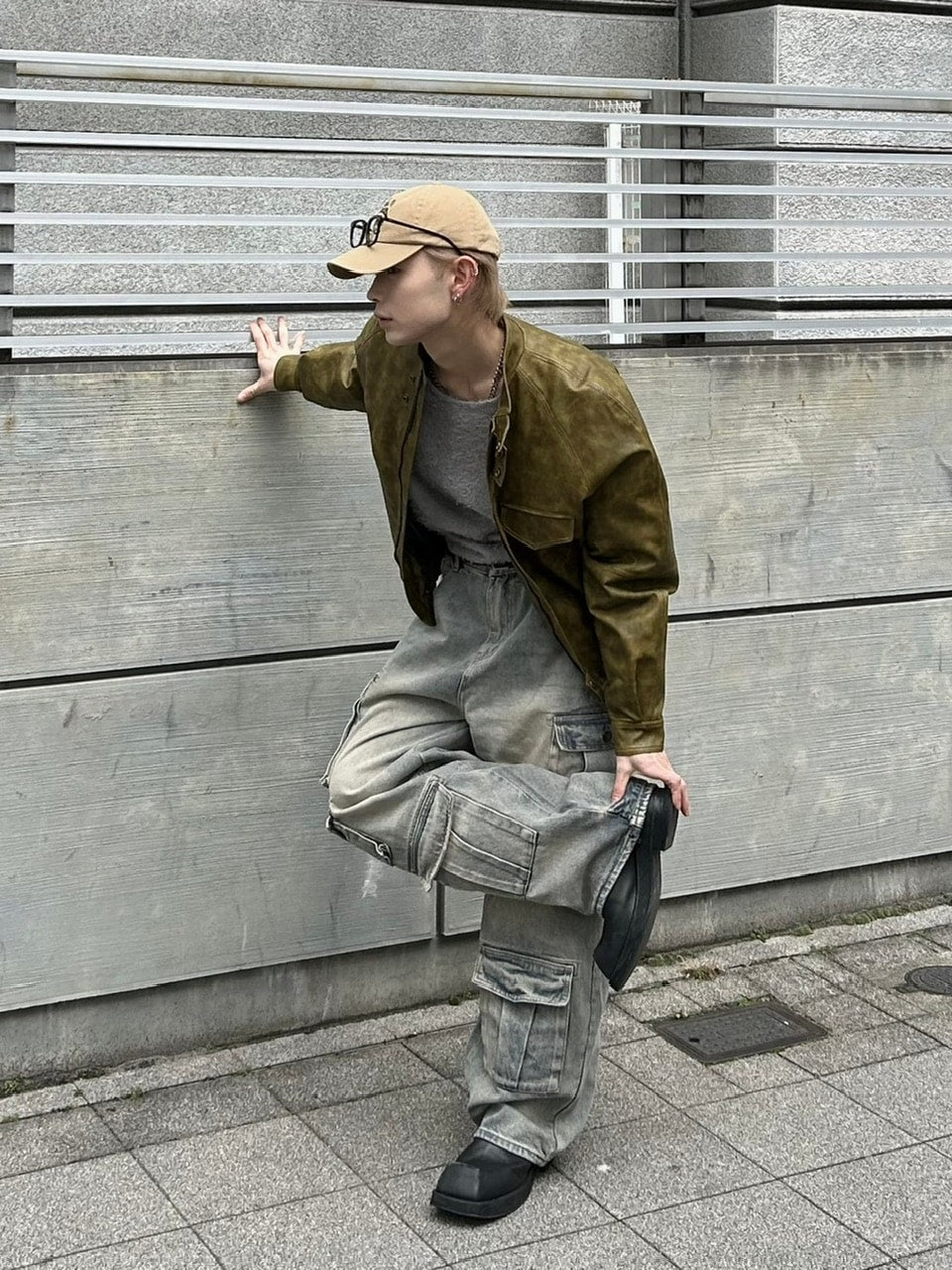 受注制【Chikashitsu +】vintage wash cargo denim pants (2color)