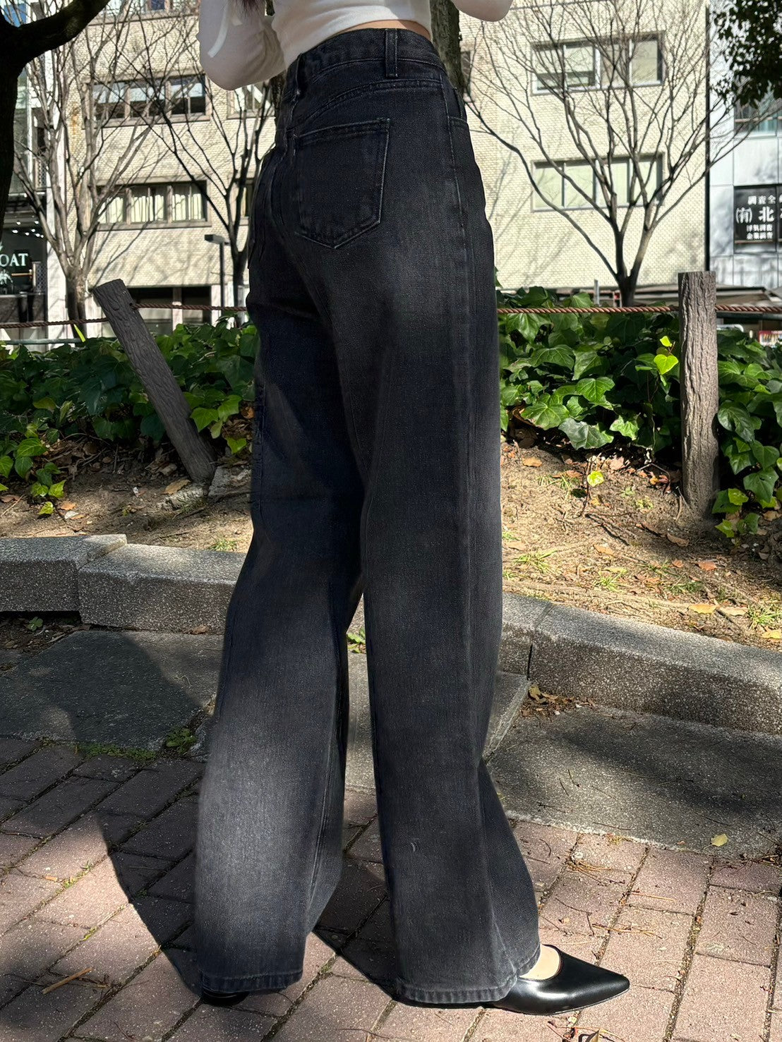 受注制【Chikashitsu + LADIES】wide fit black denim pants