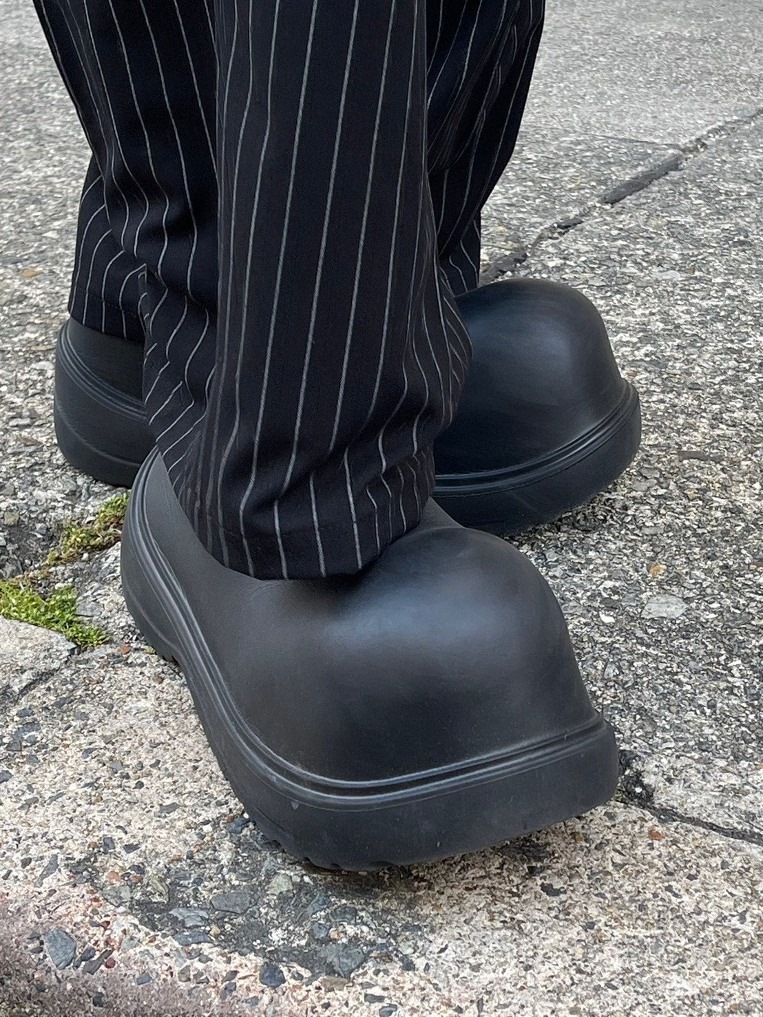 受注制【Chikashitsu +】stripe tuck slacks / 【チカシツプラス