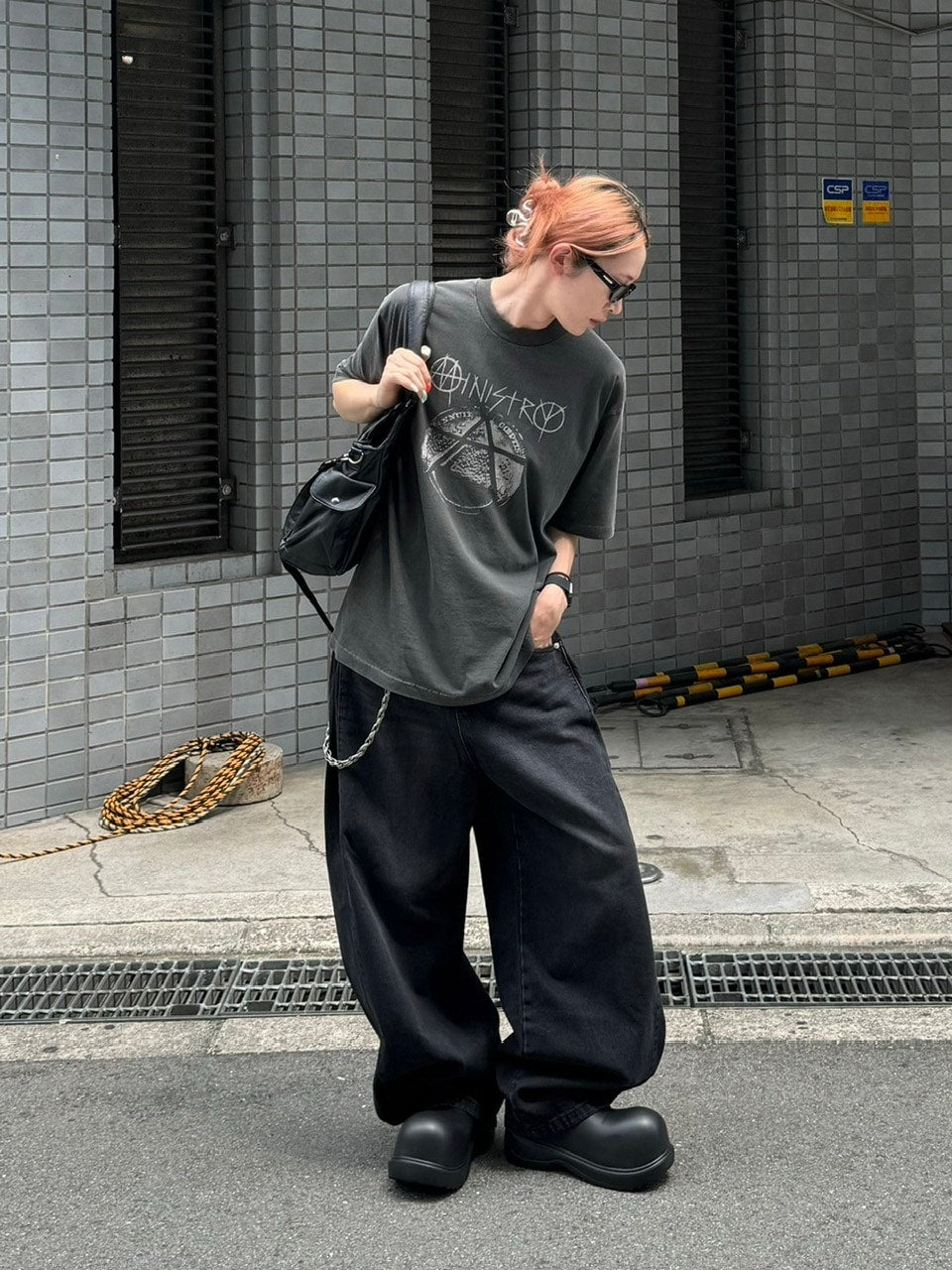 大阪店WEB限定【Chikashitsu +】leather pocket shoulder bag 3