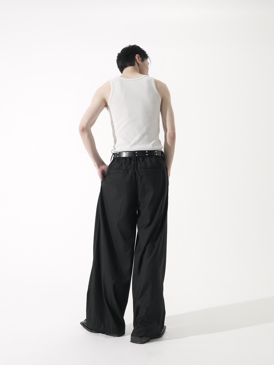 【CS】cross tuck drape slacks (black)