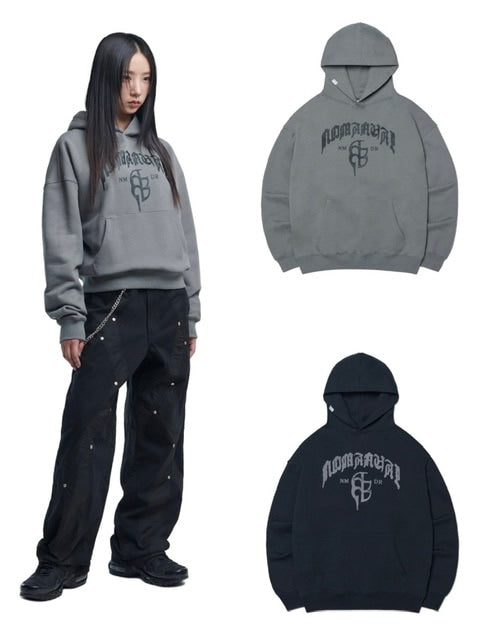【NOMANUAL】G.B HOODIE / 【ノーマニュアル】ロゴプリント長袖パーカー
