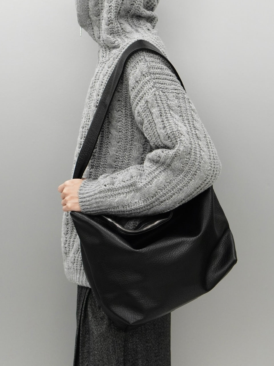 東京店WEB限定【Chikashitsu +】eco leather cross bag (2color)