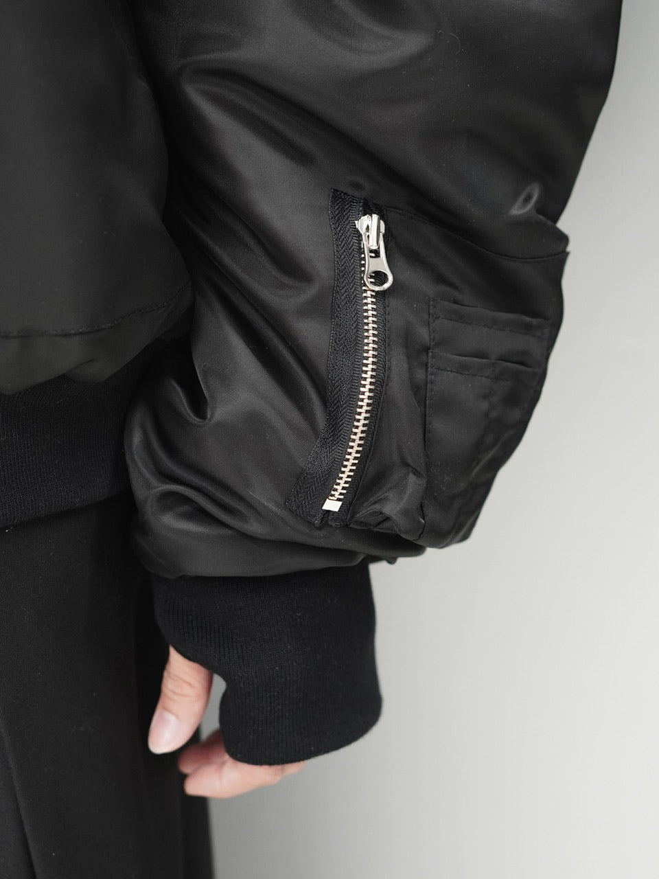 東京店WEB限定【Chikashitsu +】hooded bomber jacket (2color