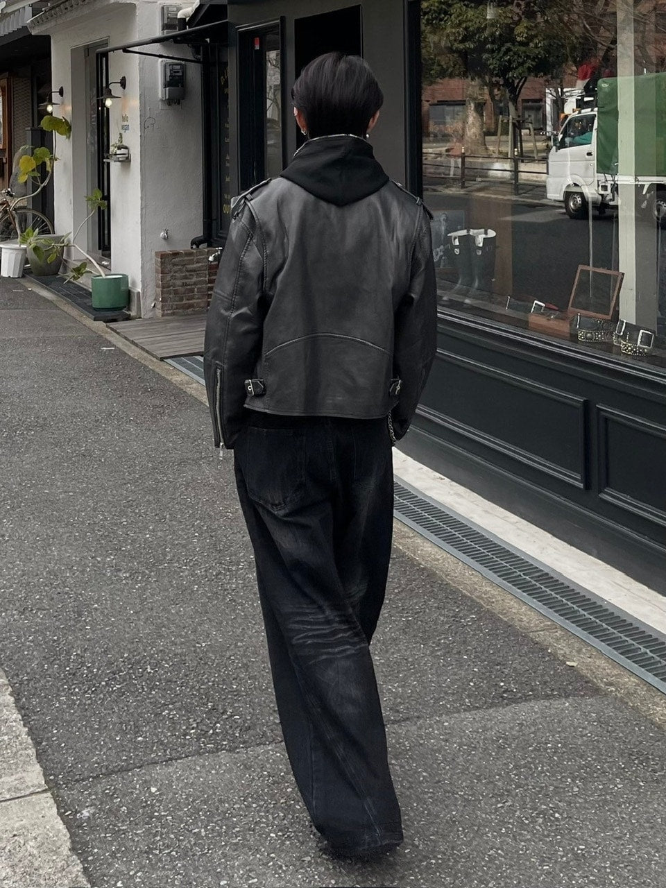 受注制【Chikashitsu +】curve stitch wide denim pants / 【チカシツプラス】カーブステッチワイドデニムパンツ