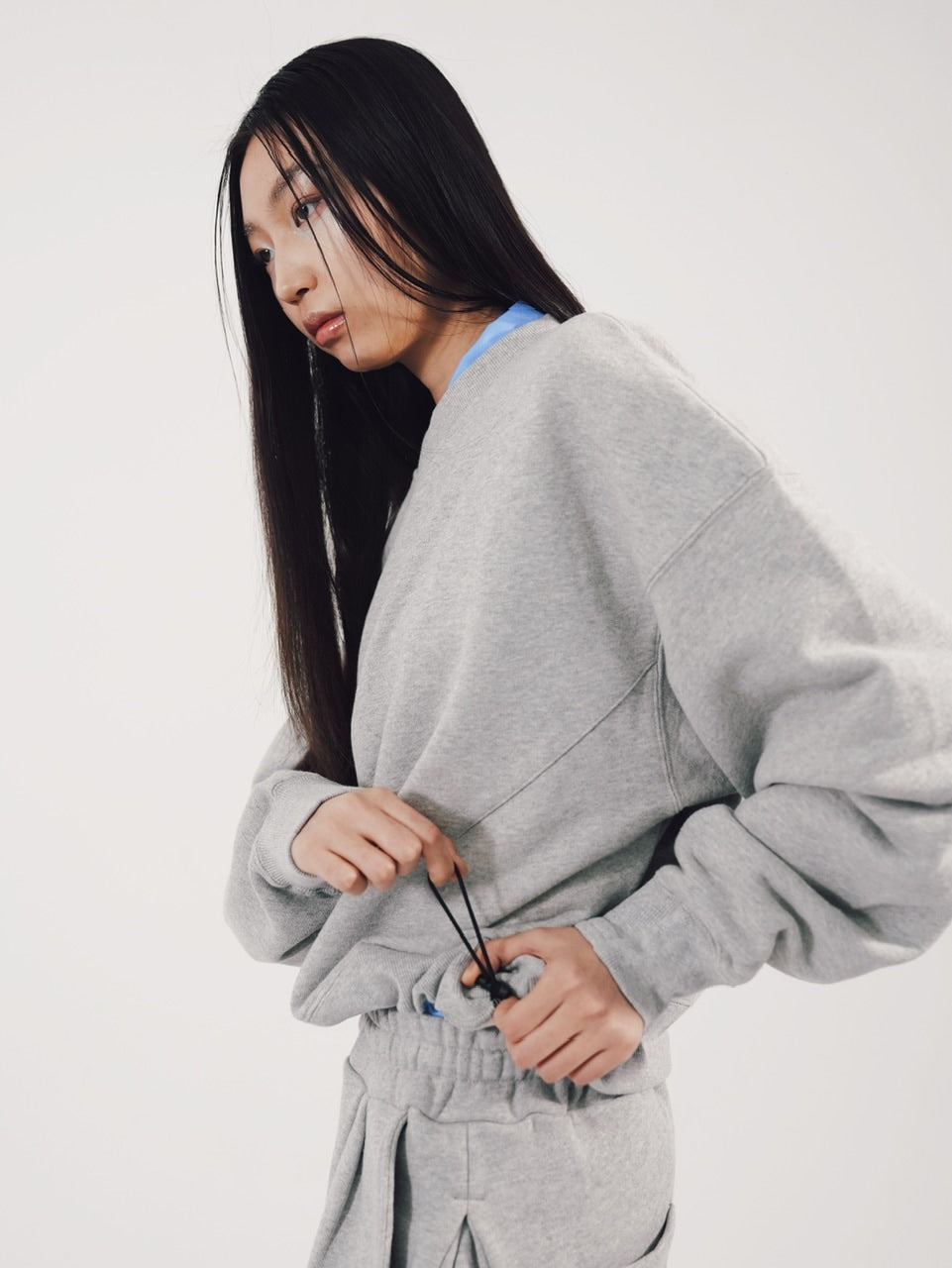 【CS】cropped vneck sweat shirt (gray)