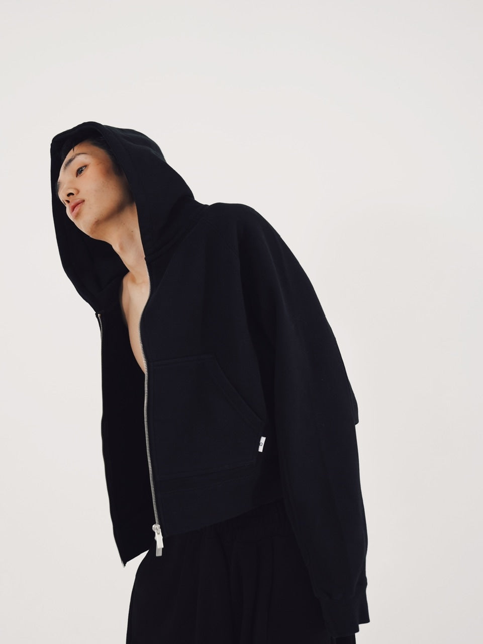 【CS】cropped double zip hoodie (black)