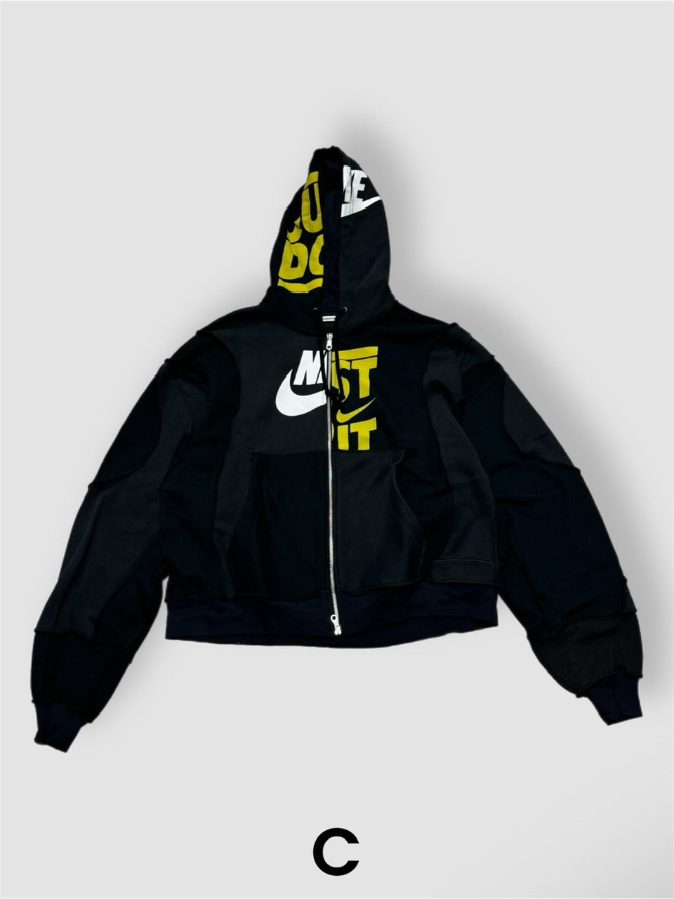 【Re +】double zip cutting switch hoodie (black)
