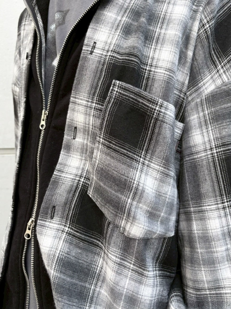 受注制【Never mind the XU】layered check shirts / 【ネバーマインドザエックスユー】レイヤードチェックフード長袖シャツパーカー