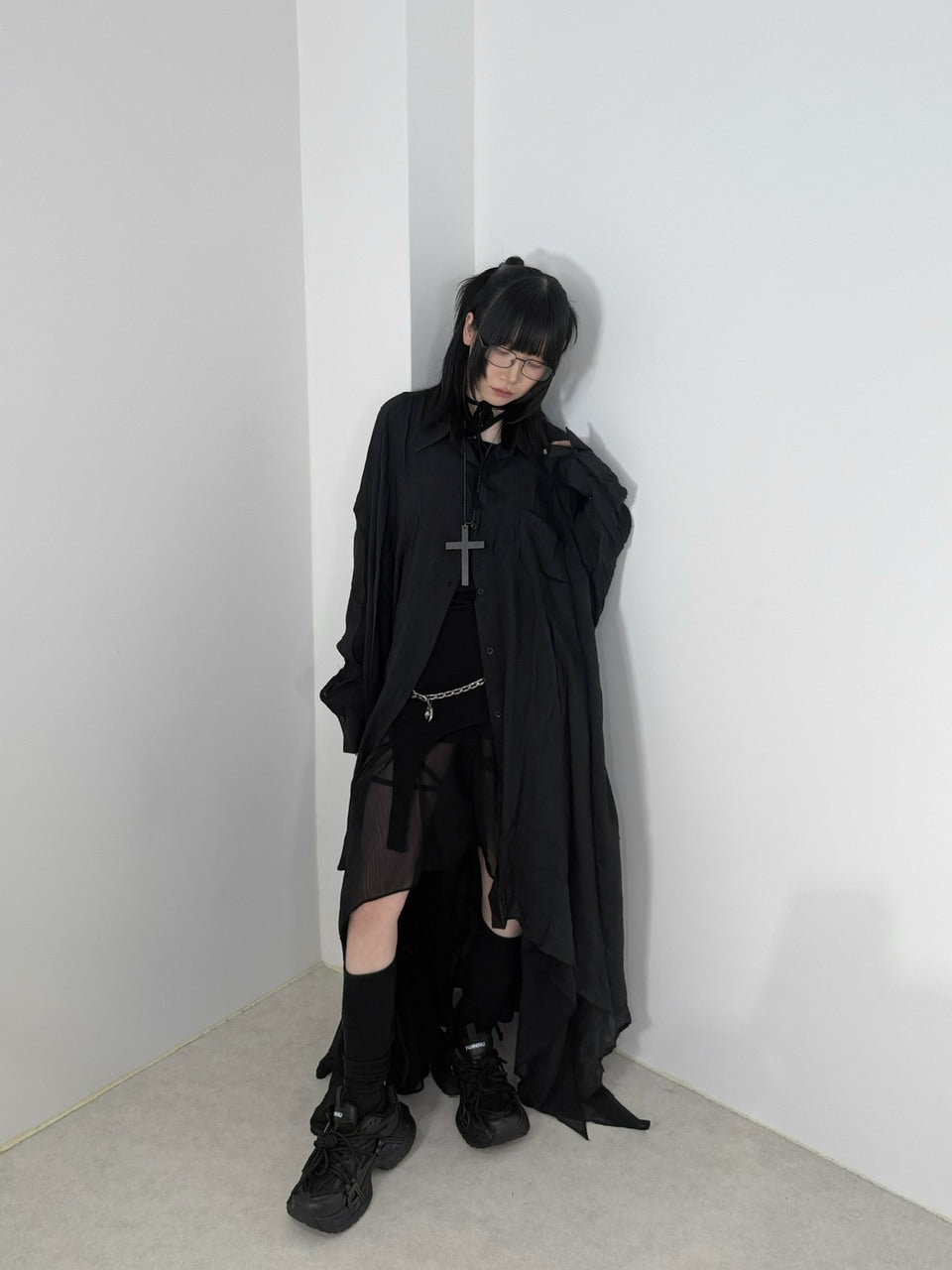 国際配送【Nerd out XU】asymmetry sheer long skirt (2color)