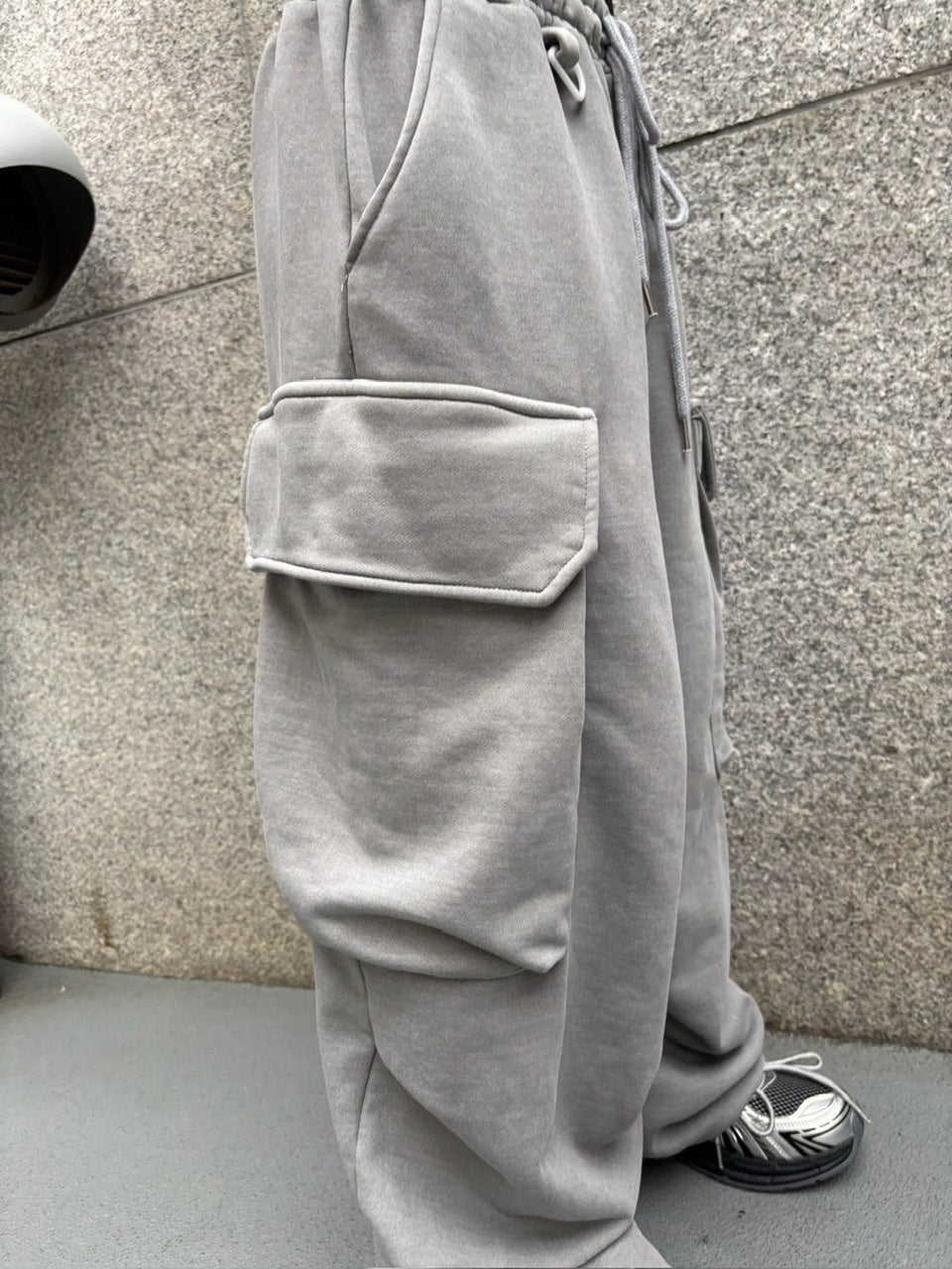 【nmtc +】oversized pigment sweat cargo pants (2color)