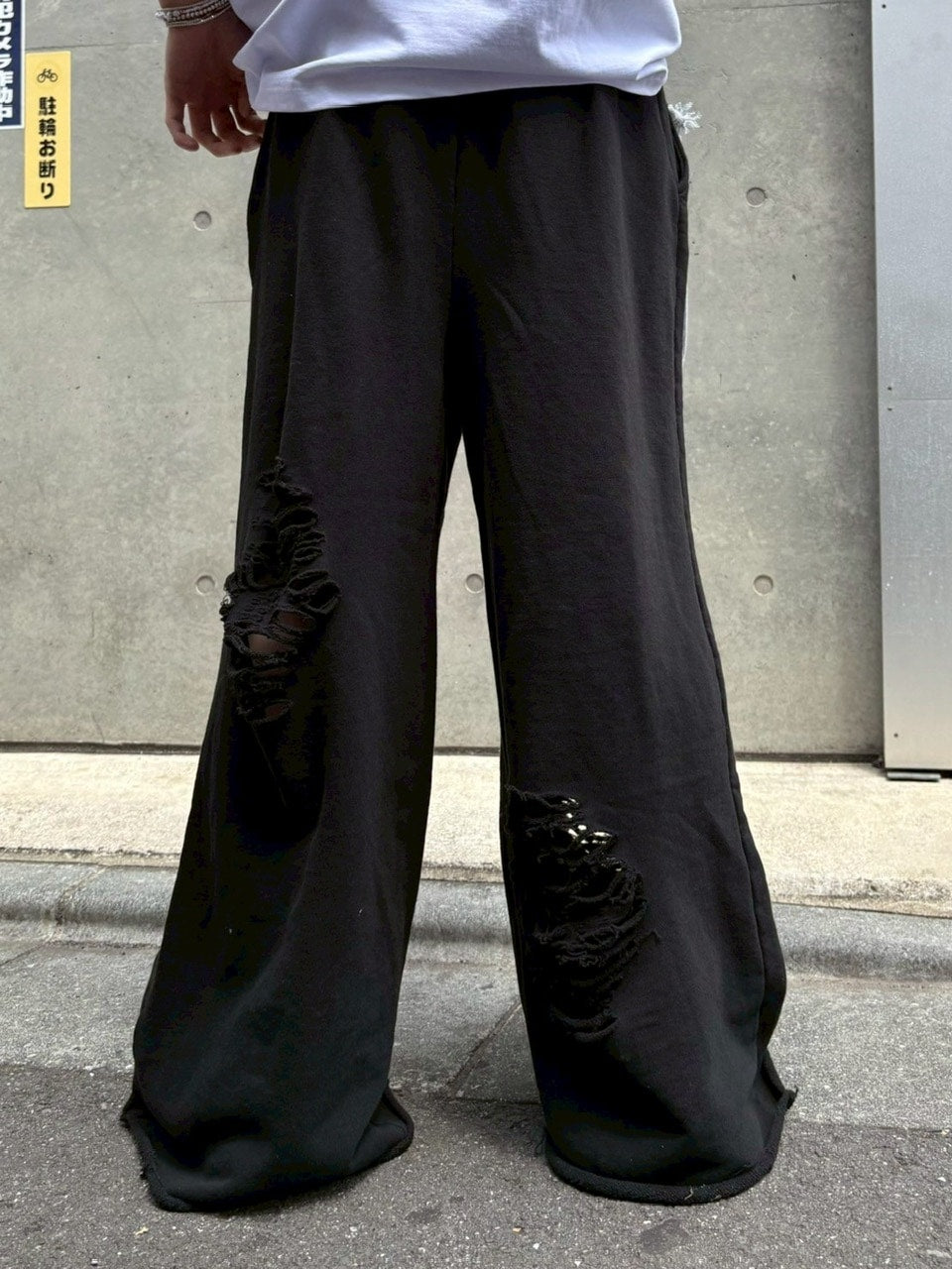 【nmtc +】damage sweat pants (2color)