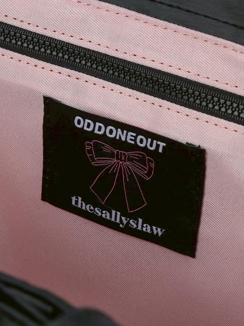 【ODDONEOUT】[ODDONEOUTXthesallyslaw] SHIRRING BAG / 【オッドワンアウト】シャーリングリボンハンドバッグ