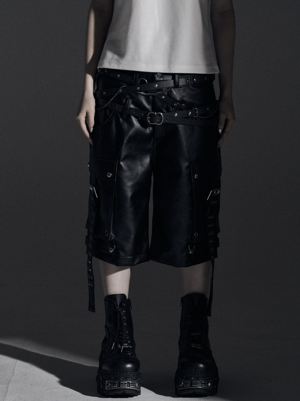 【Rosen Kreuz】DOUBLE WAIST LEATHER SHORT PANTS