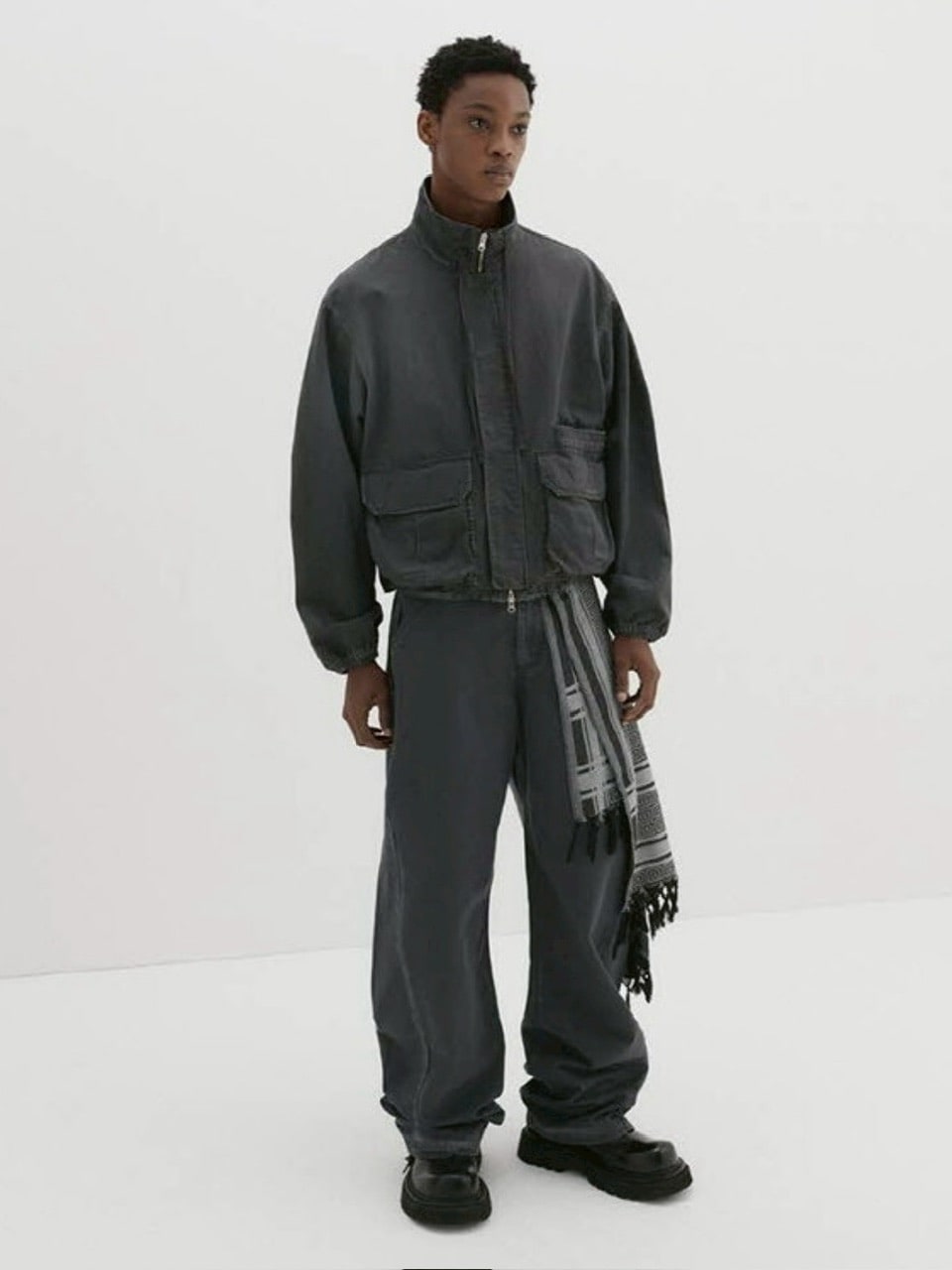 【DNSR】Curved Chino Pants