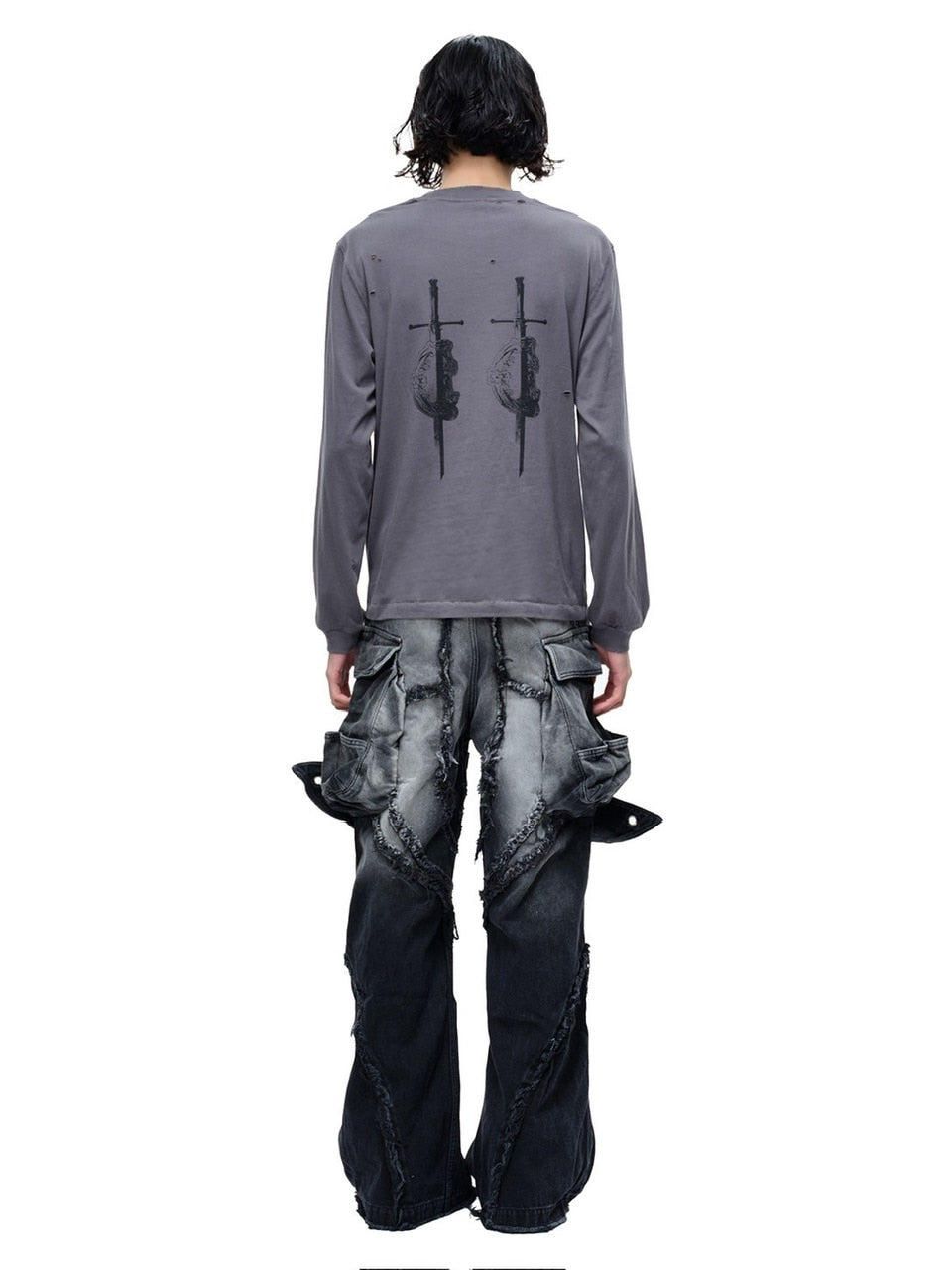 【The Boy Has No Patience】LUMINOUS DAWN SWORD & SHIELD TEE / 【ザボーイハズノーペーシェンス】ソードデザイングラフィックロゴダメージ長袖Tシャツ