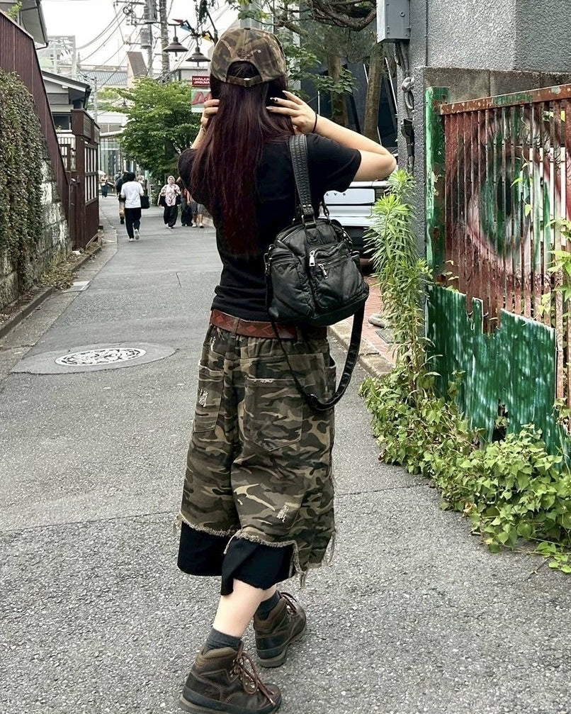 受注制【Chikashitsu +】layered camouflage bermuda pants / 【チカシツプラス】レイヤードカモフラージュバミューダパンツ (2color)