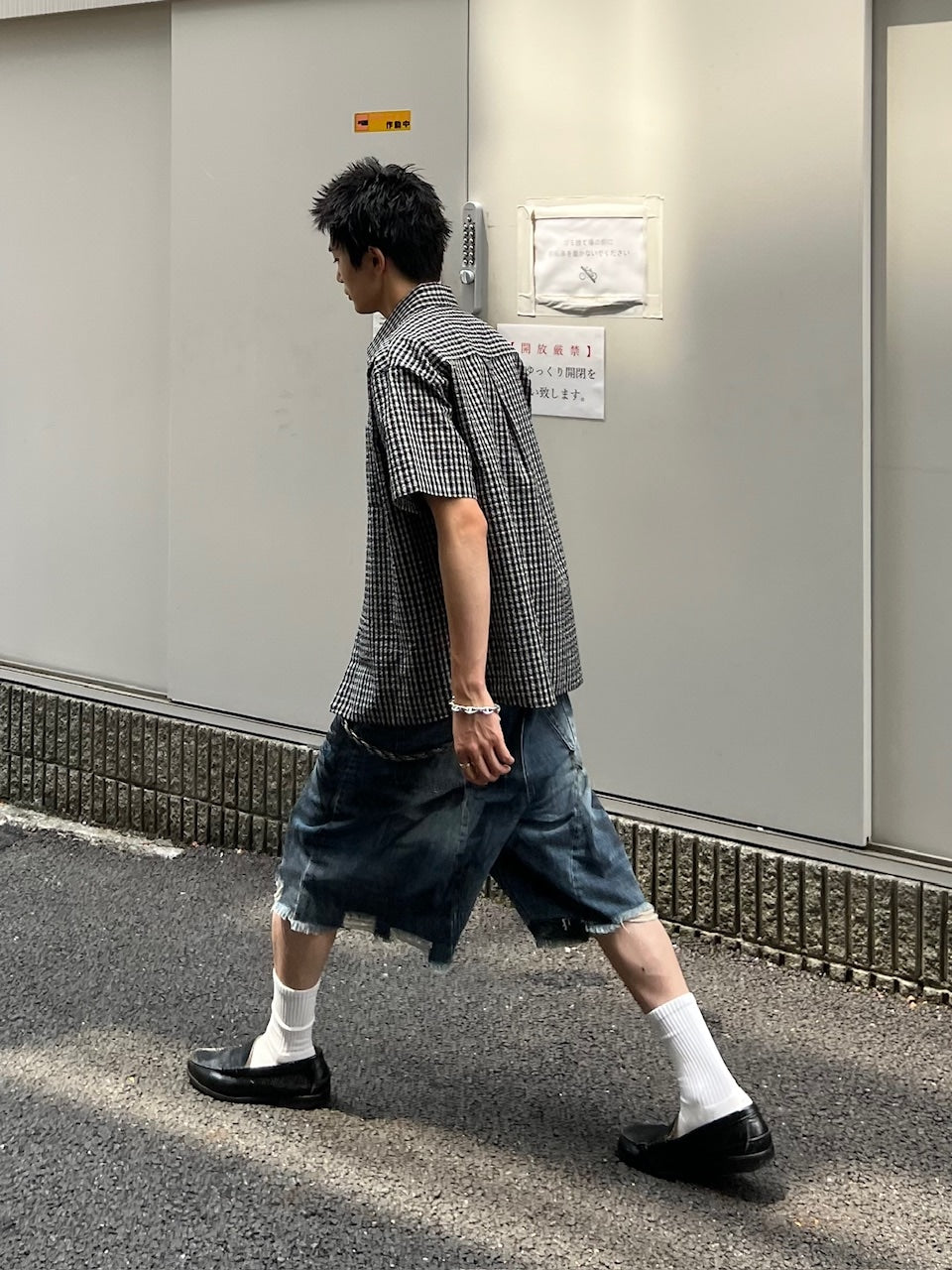 受注制【Chikashitsu +】oiled wash damage bermuda pants / 【チカシツプラス】オイルドウォッシュダメージバミューダパンツ (2color)