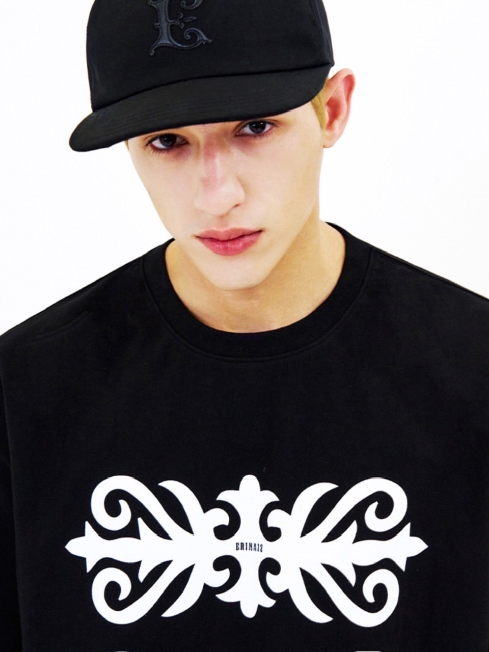 【E RIN AI E】TRIBAL SHORT SLEEVE TEE