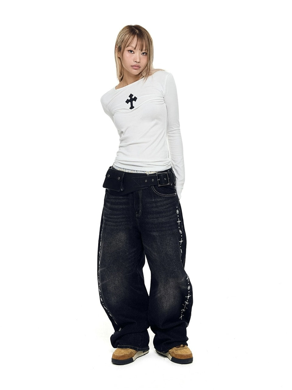 【AAKAM】Side Rhinestone Denim Pants