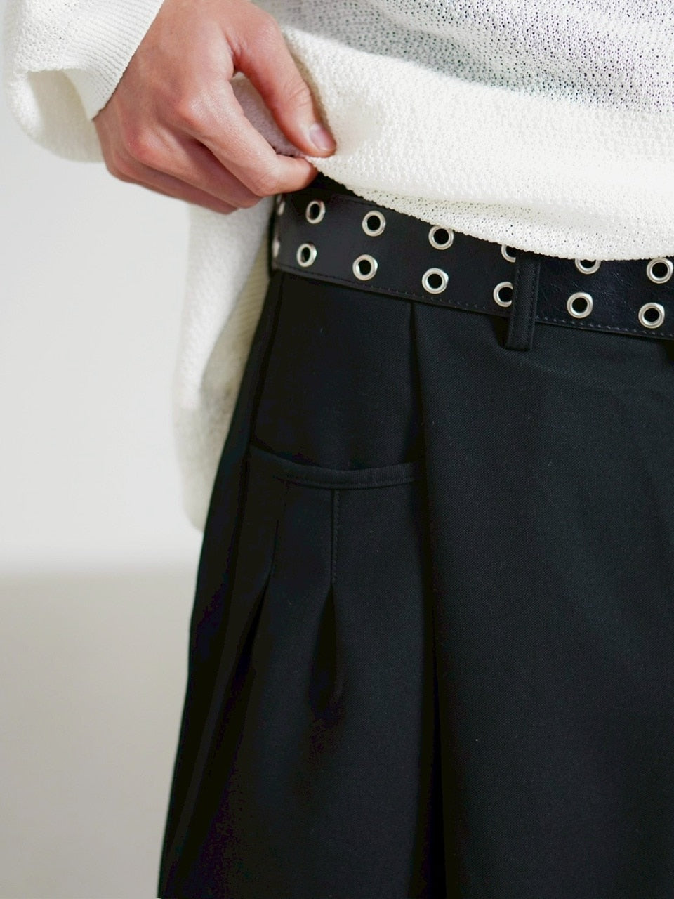 受注制【Chikashitsu +】over tuck slacks / 【チカシツプラス】オーバータックスラックス (2color)