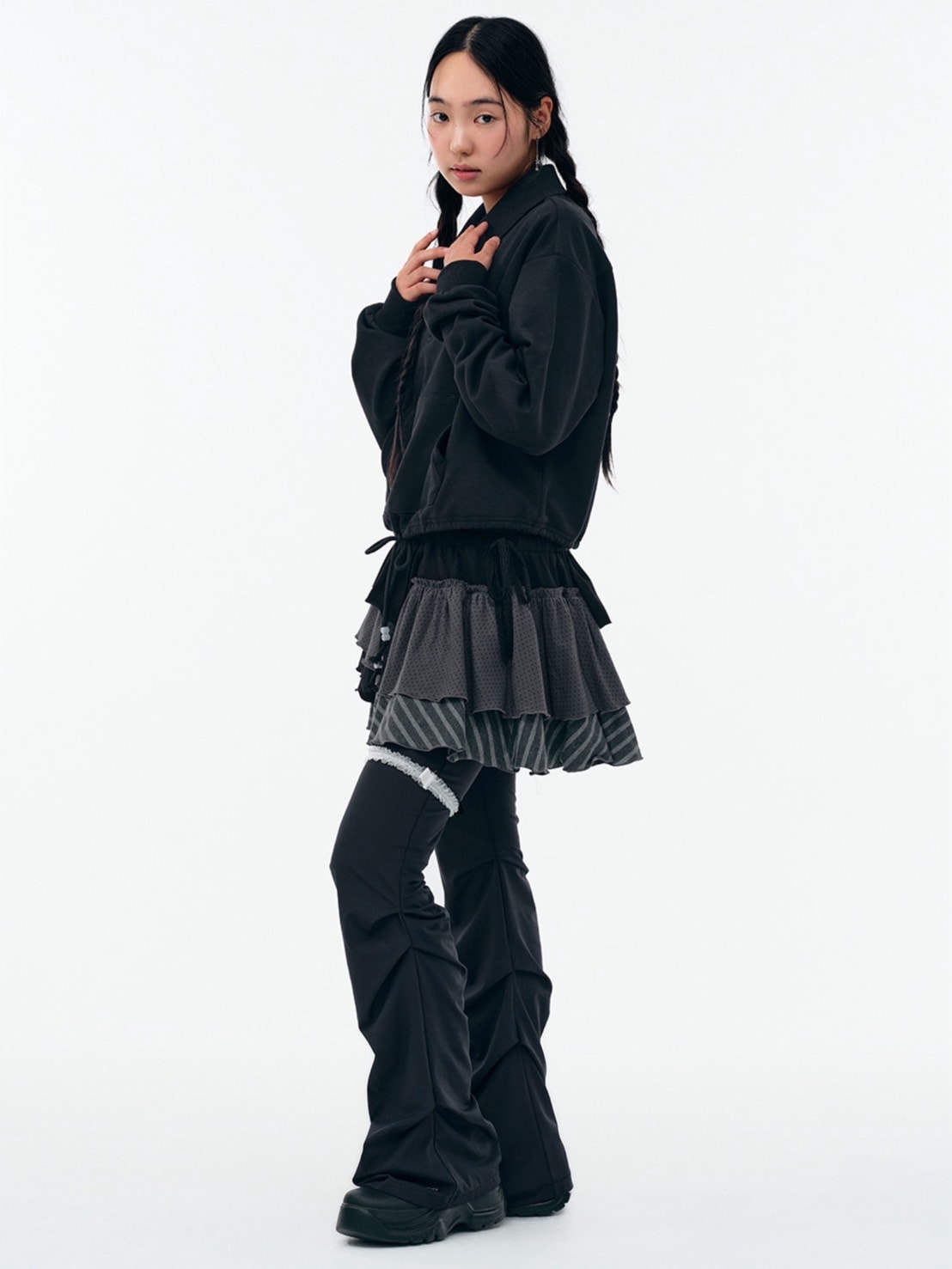 【TUOMIO】ROUND COLLAR STRING TOP / 【トゥオミオ】ラウンドカラーストリングハーフジップスェット