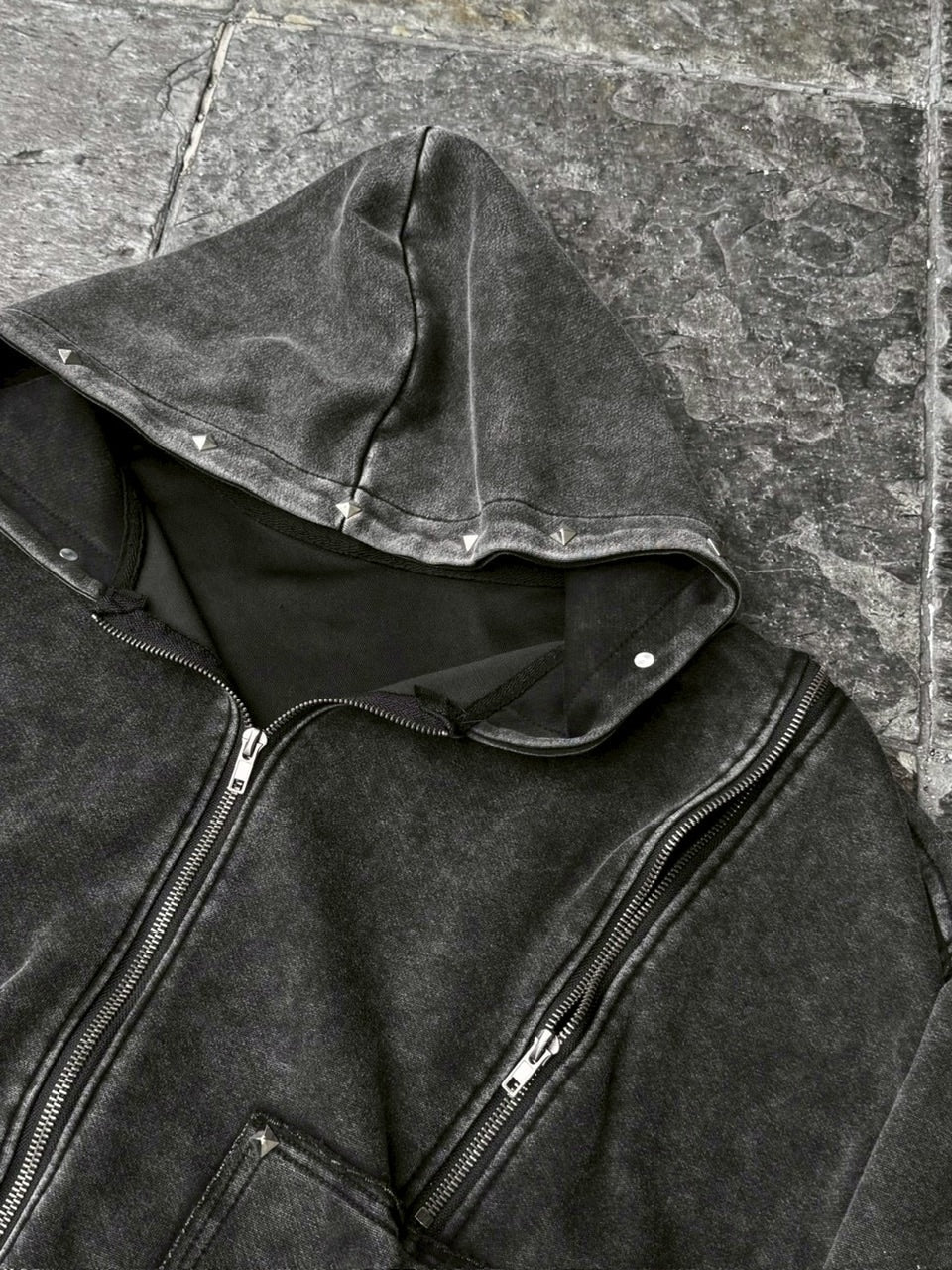 【Never mind the XU】studs washing zip up hoodie / 【ネバーマインドザエックスユー】スタッズウォッシングジップパーカー