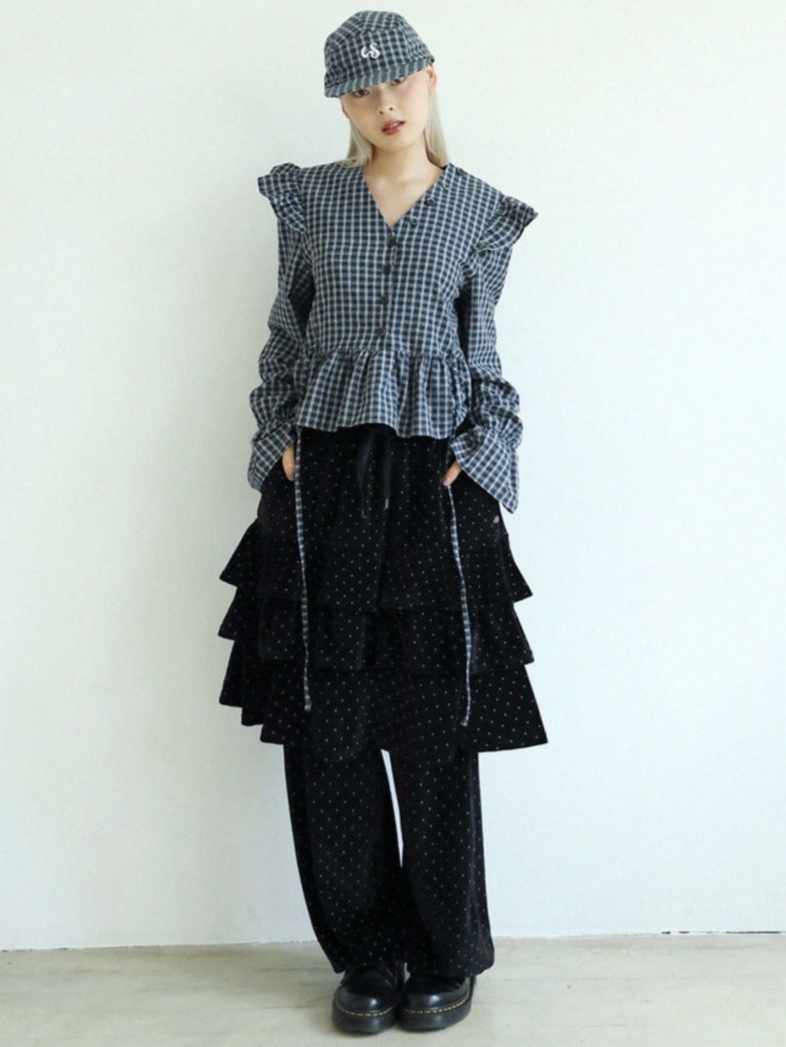 12/21 20:00 再販【Uglyshadow】BUTTON CHECK FRILL BLOUSE