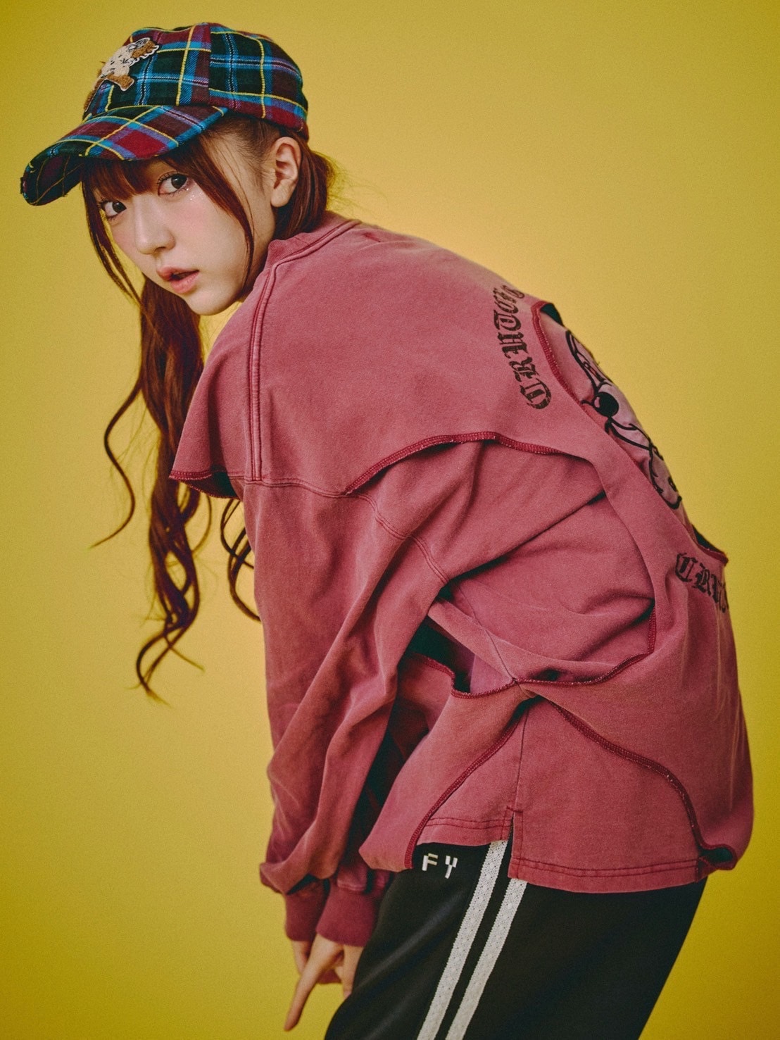 【GALFY】穴の向こうにわんちゃんロンTee