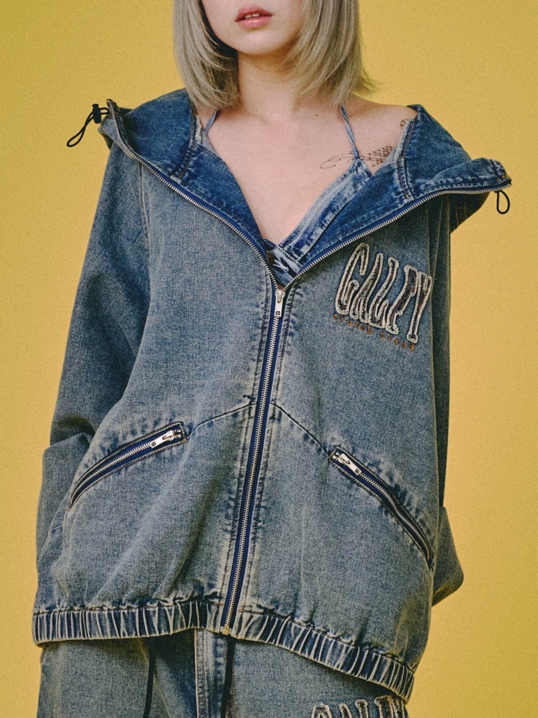 【GALFY】ぐるグニャデニムパーカー