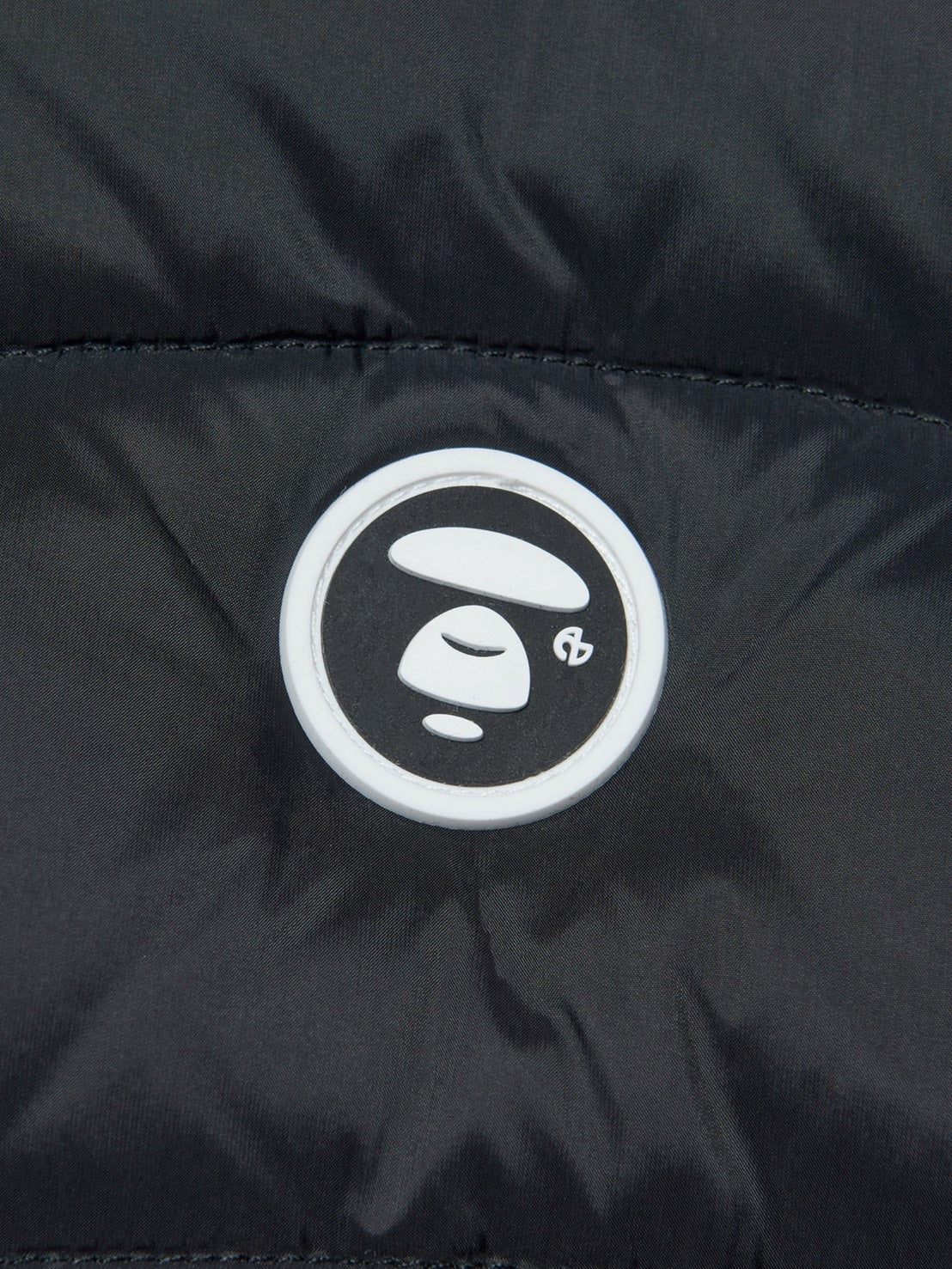 【AAPE X NOMANUAL】AAPE X NOMANUAL MOONFACE LIGHT DUCK DOWN